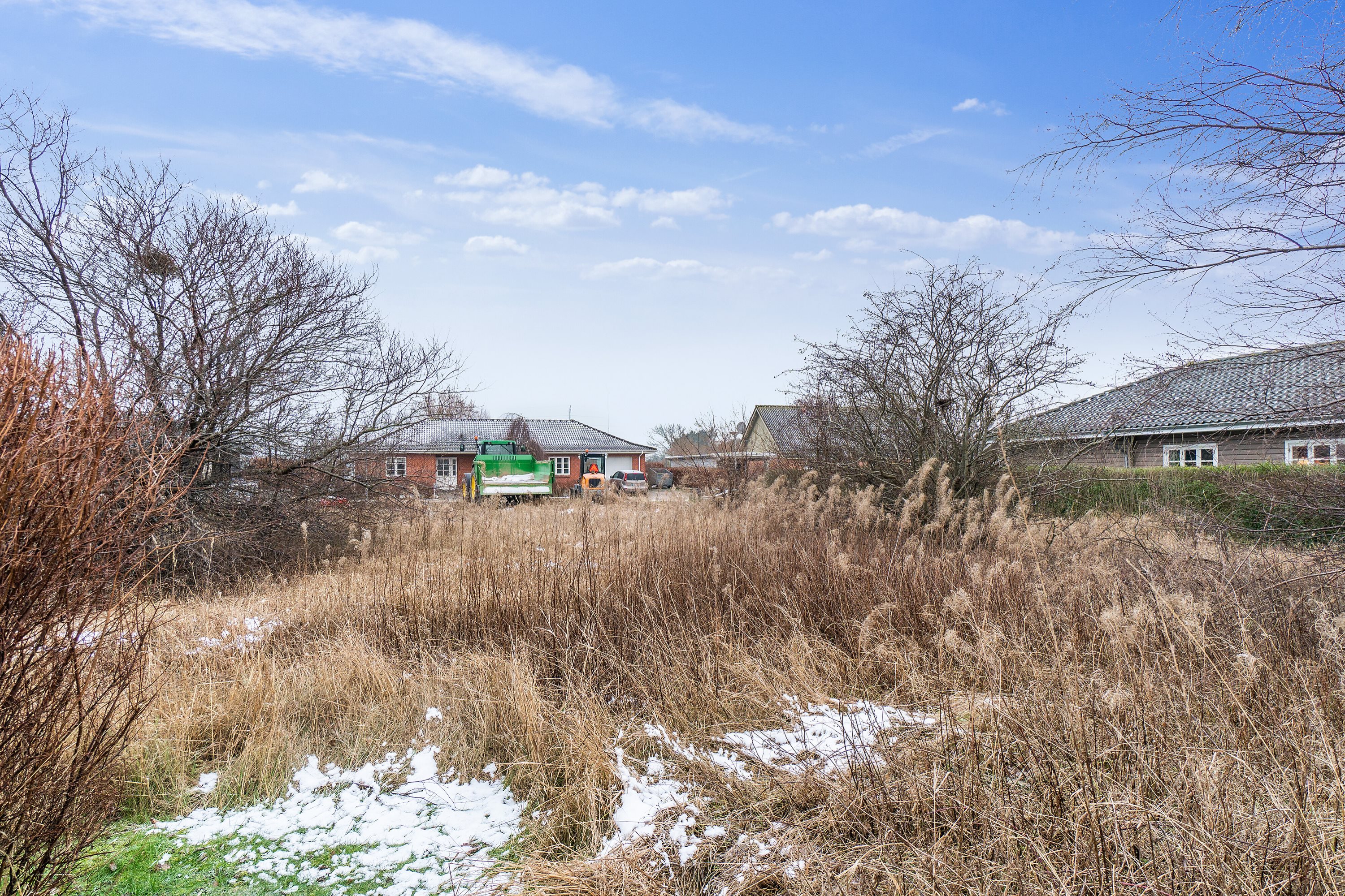 Fremhævet udendørs billede i fuldskærmstilstand. Billede af Klokkelyngen 15, 4573 Højby