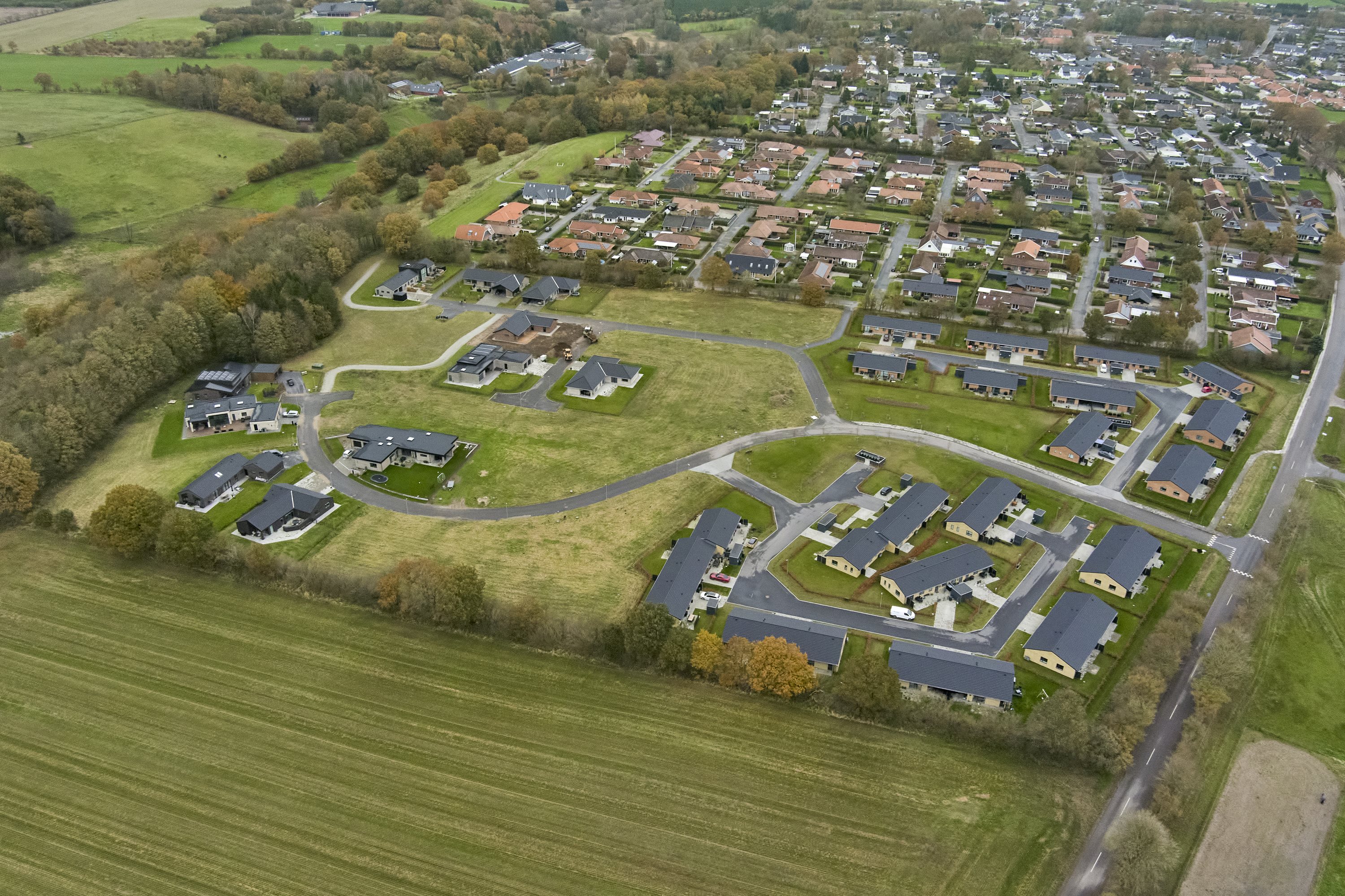 Fremhævet andet billede i fuldskærmstilstand. Billede af Løvvænget 4, 6051 Almind