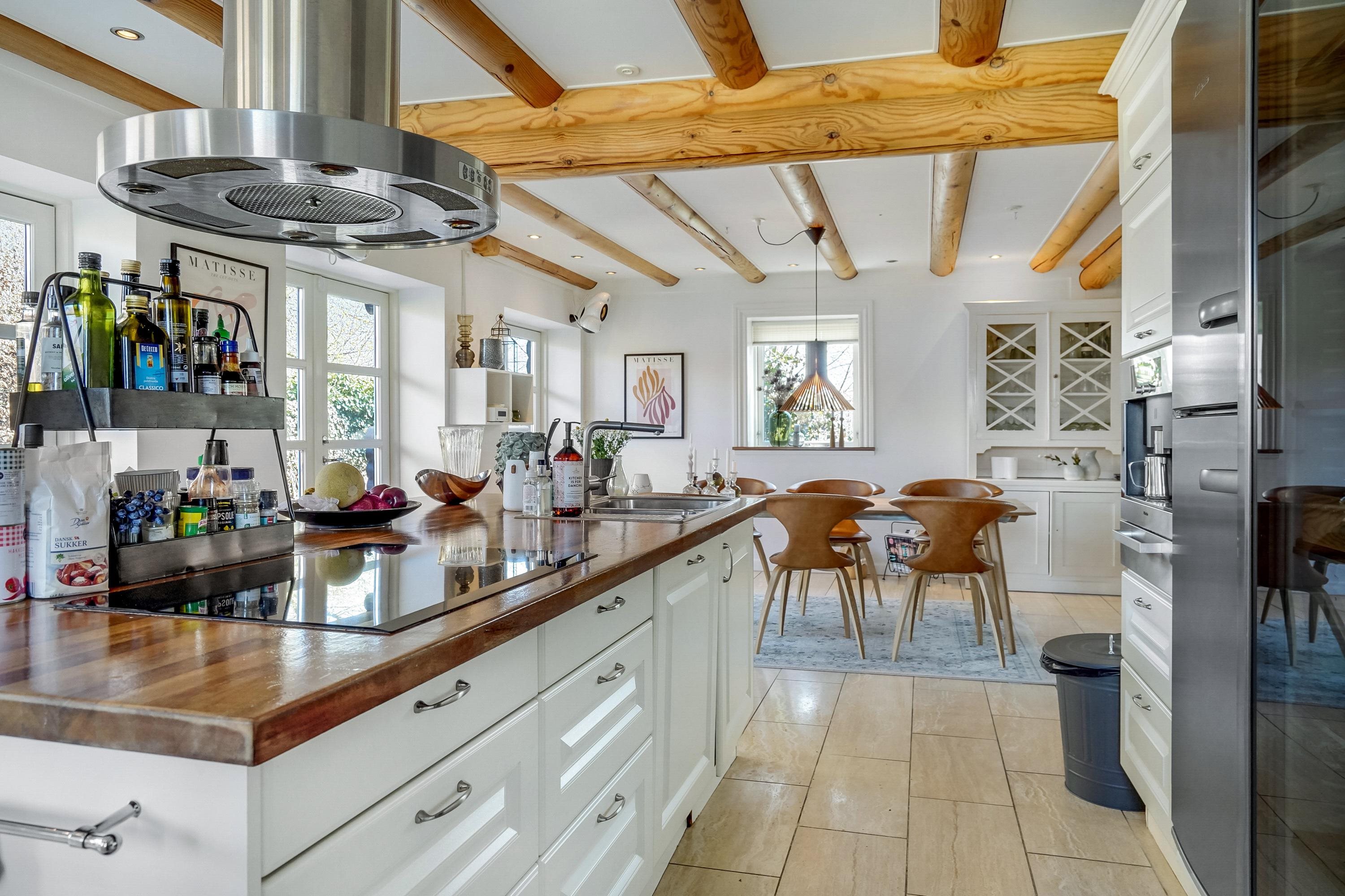 Fremhævet køkken billede i fuldskærmstilstand. Billede af Elleholmvej 15B, Ravnebjerg, 5250 Odense SV