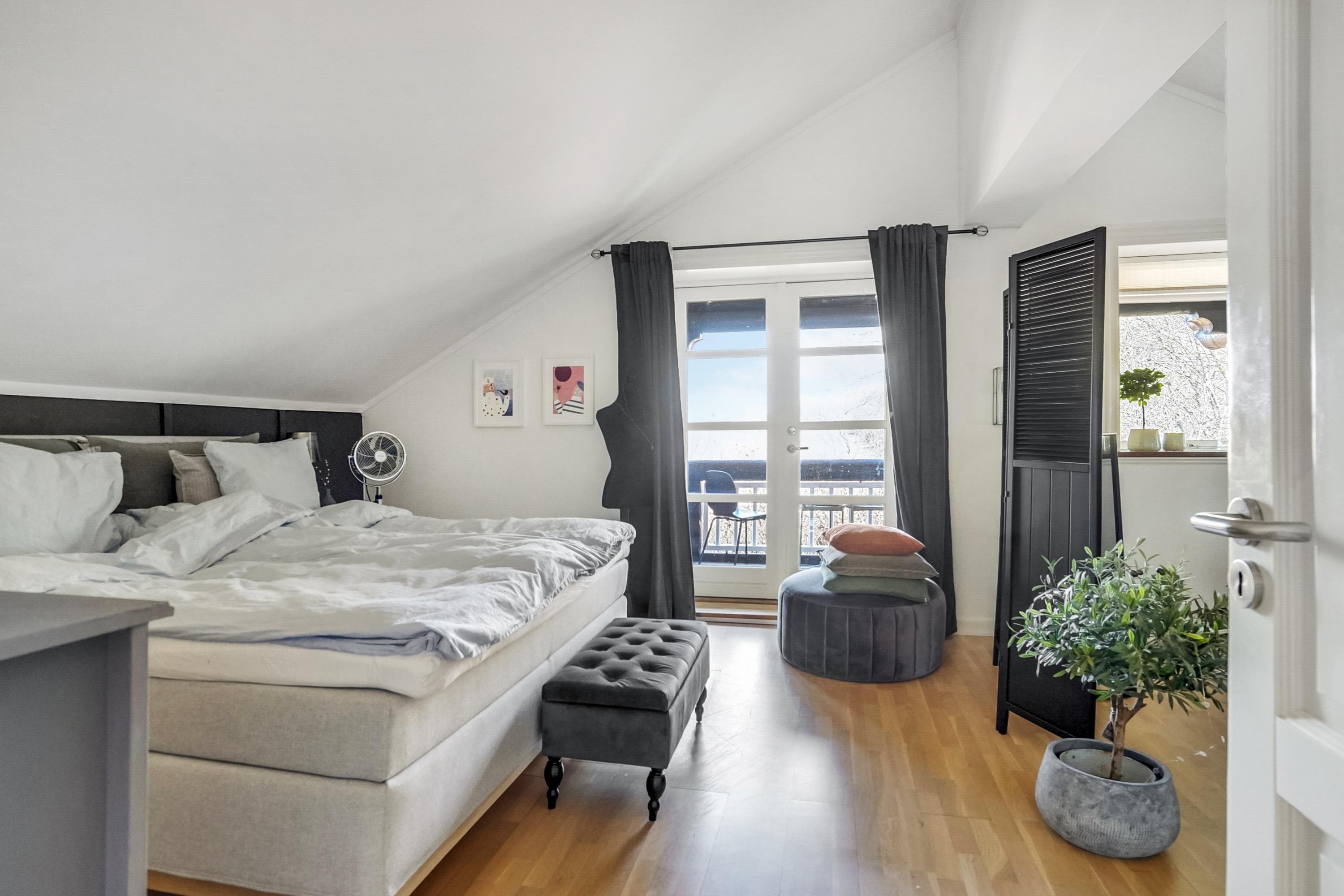 Fremhævet soveværelse billede i fuldskærmstilstand. Billede af Elleholmvej 15B, Ravnebjerg, 5250 Odense SV