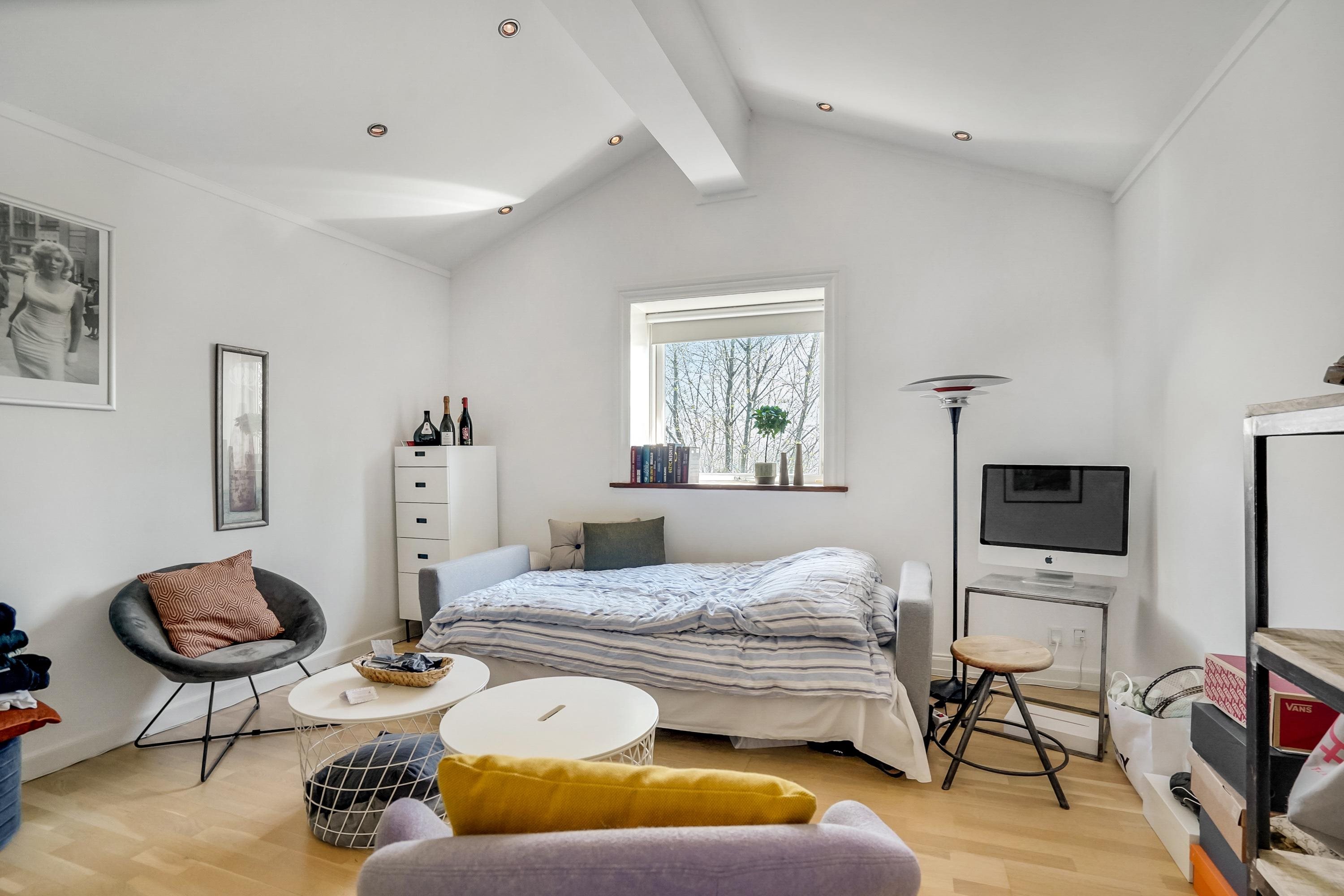 Fremhævet værelse billede i fuldskærmstilstand. Billede af Elleholmvej 15B, Ravnebjerg, 5250 Odense SV