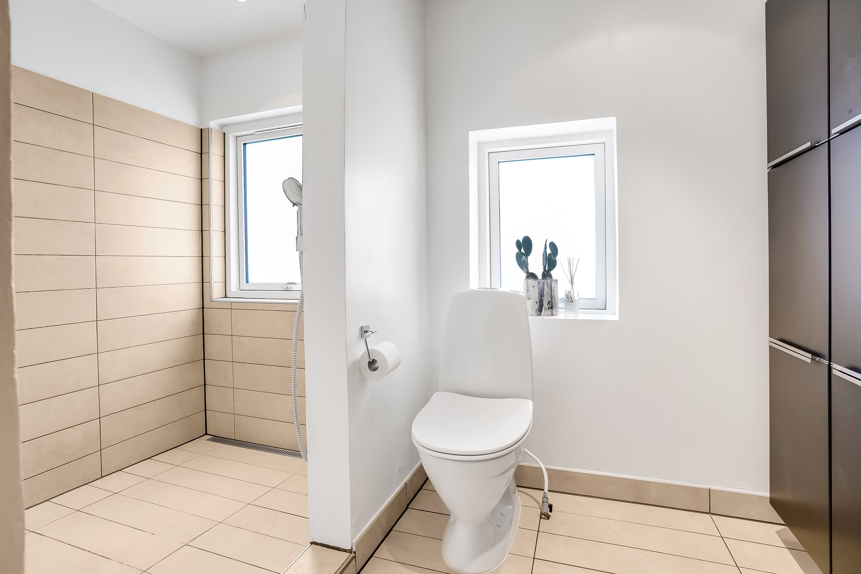 Fremhævet badeværelse billede i fuldskærmstilstand. Billede af Buskhedevej 23, 8600 Silkeborg