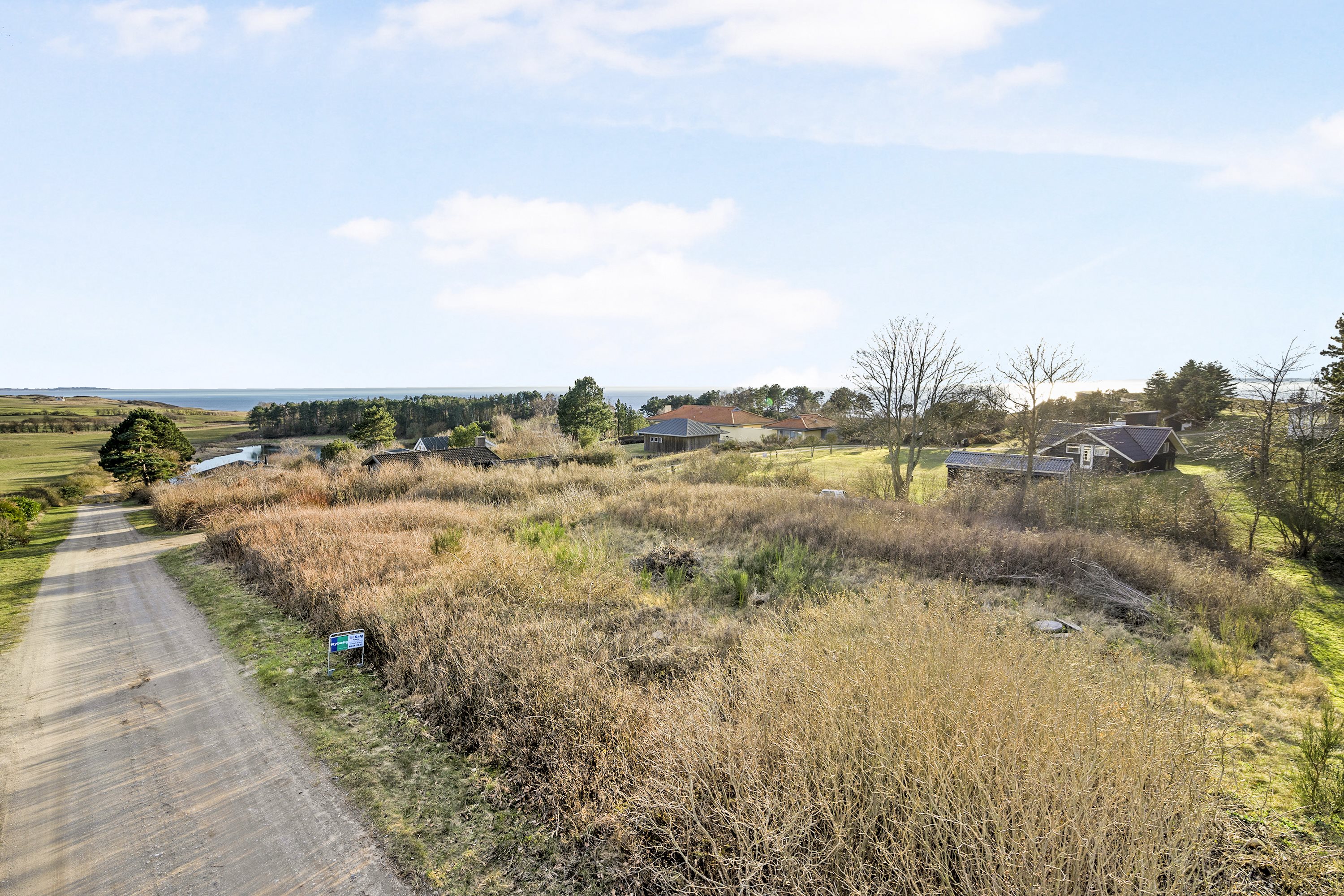 Miniaturebillede 1: grund. Billede af Møllehøj 22, Fejrup Strand, 8420 Knebel