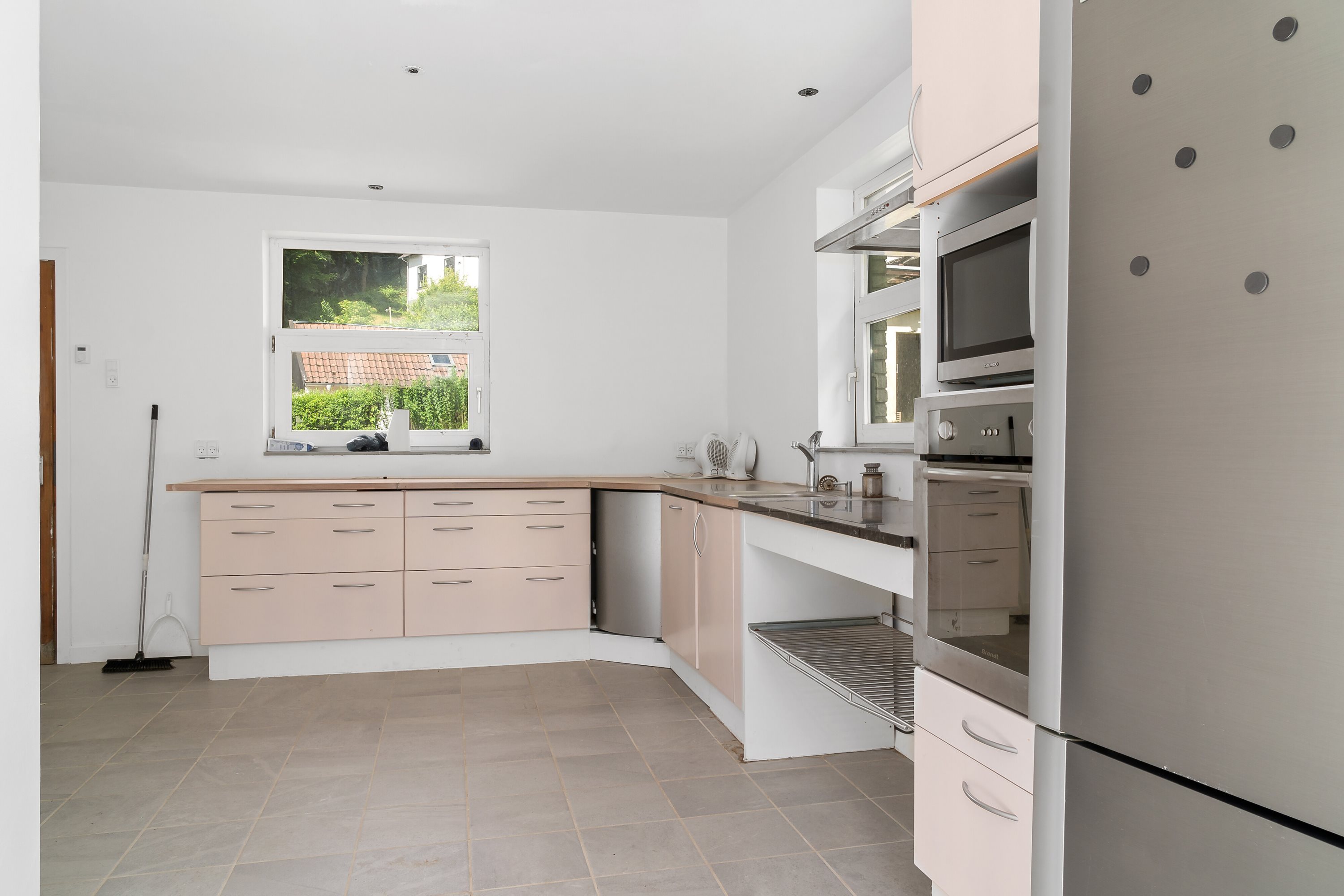 Fremhævet køkken billede i fuldskærmstilstand. Billede af Vardevej 160, + 162, 7100 Vejle