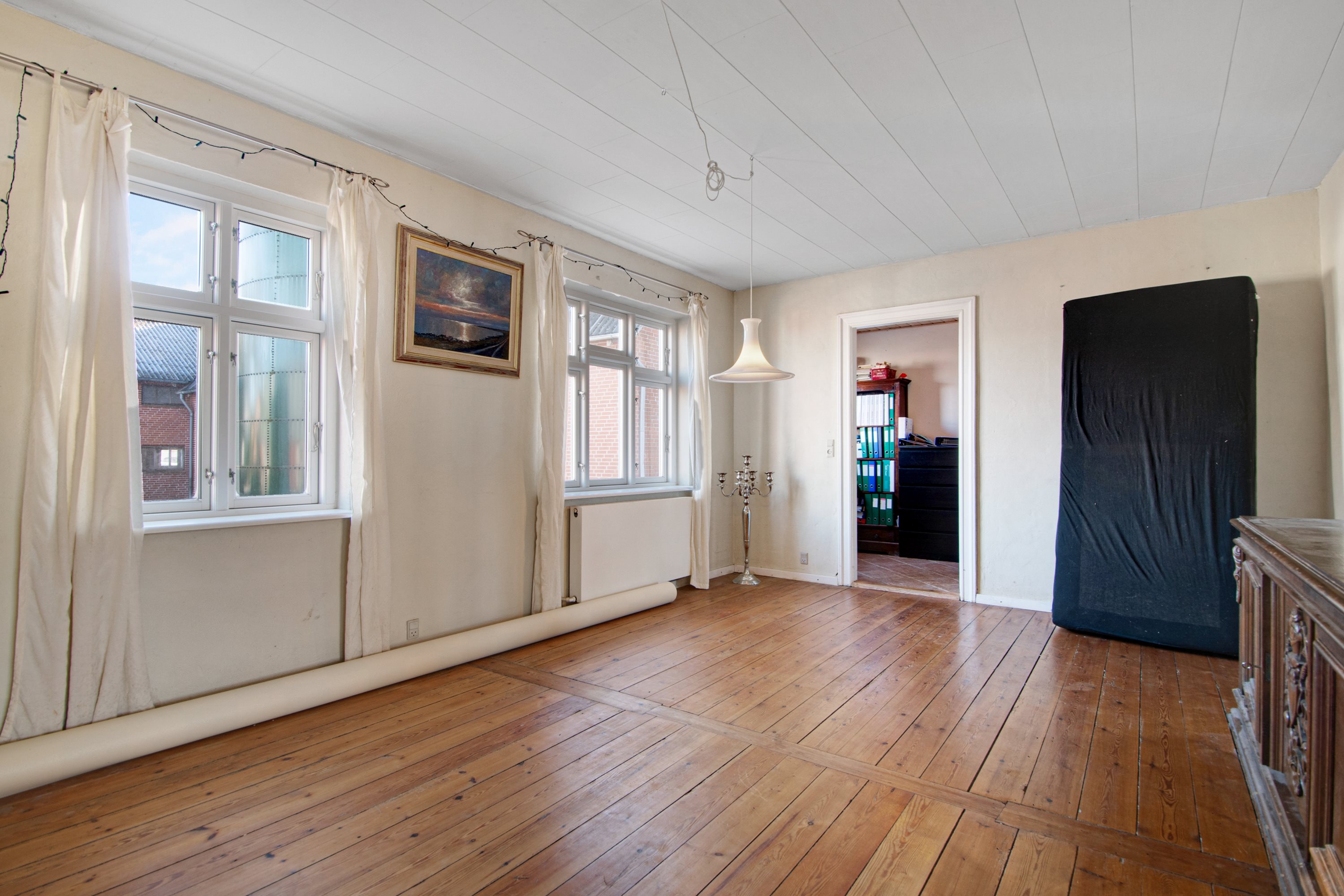 Fremhævet stue billede i fuldskærmstilstand. Billede af Nødagervej 8, 8560 Kolind