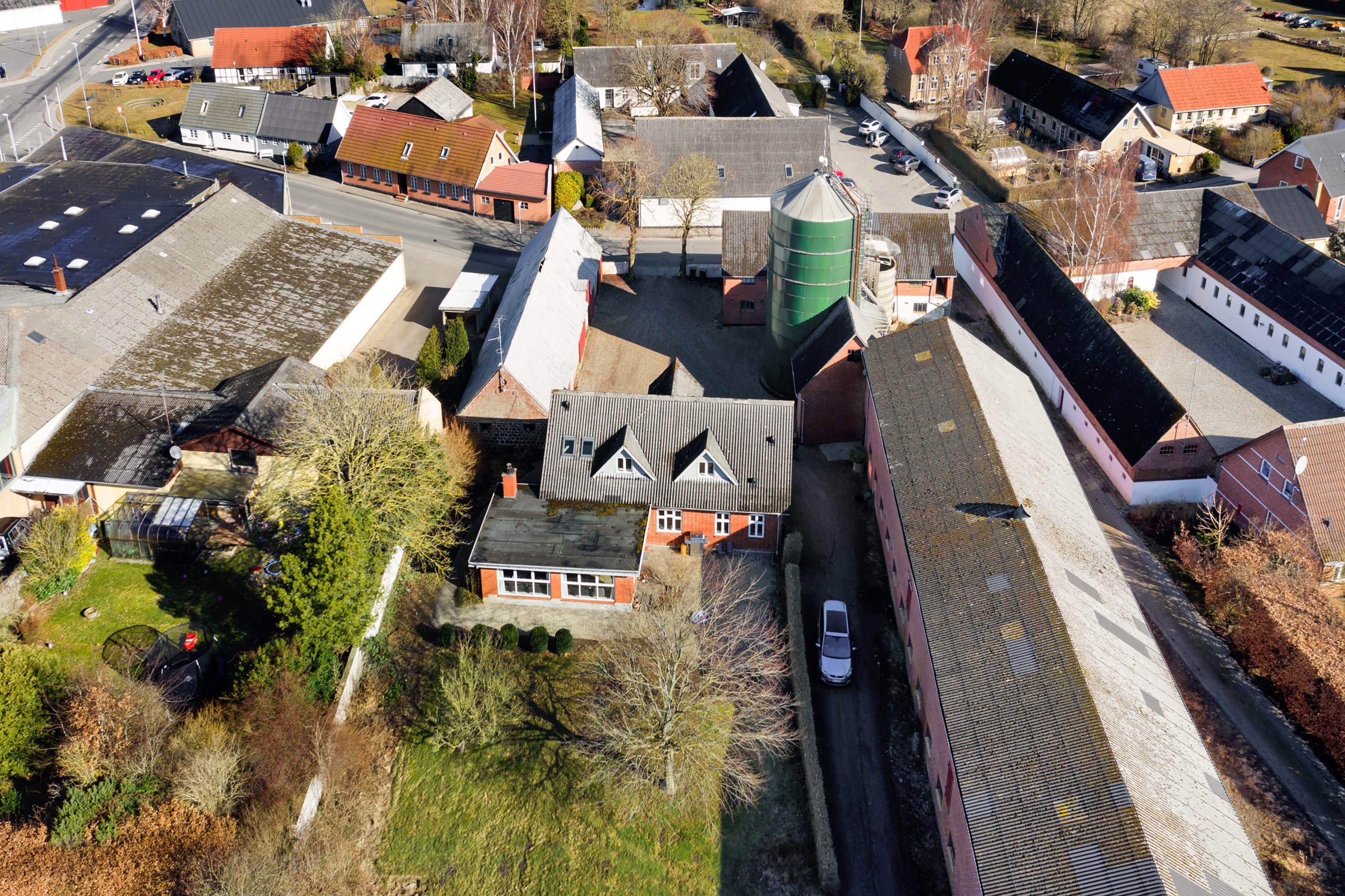 Fremhævet luftfoto billede i fuldskærmstilstand. Billede af Nødagervej 8, 8560 Kolind