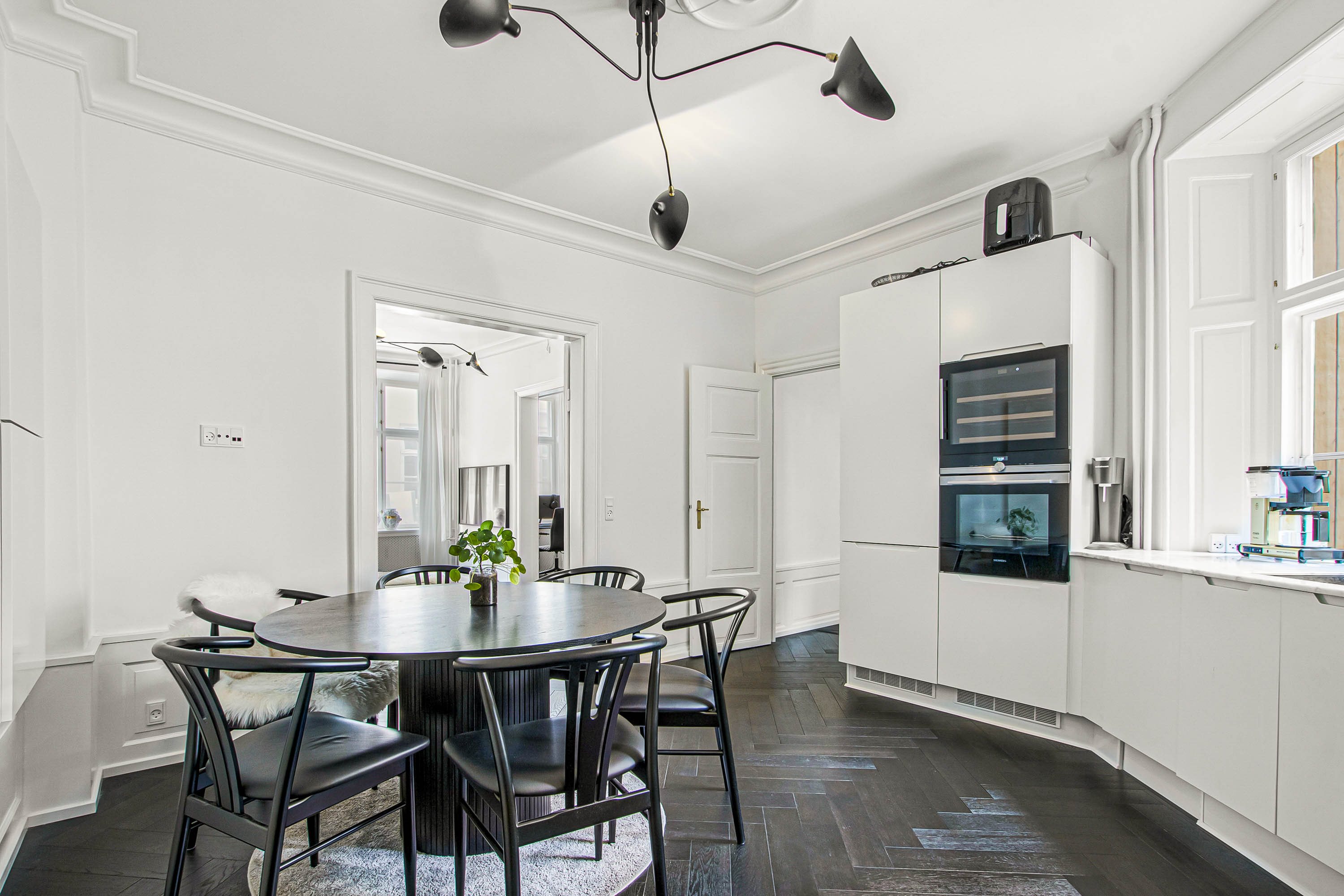 Fremhævet køkken billede i fuldskærmstilstand. Billede af Hyskenstræde 3, 1. tv., 1207 København K