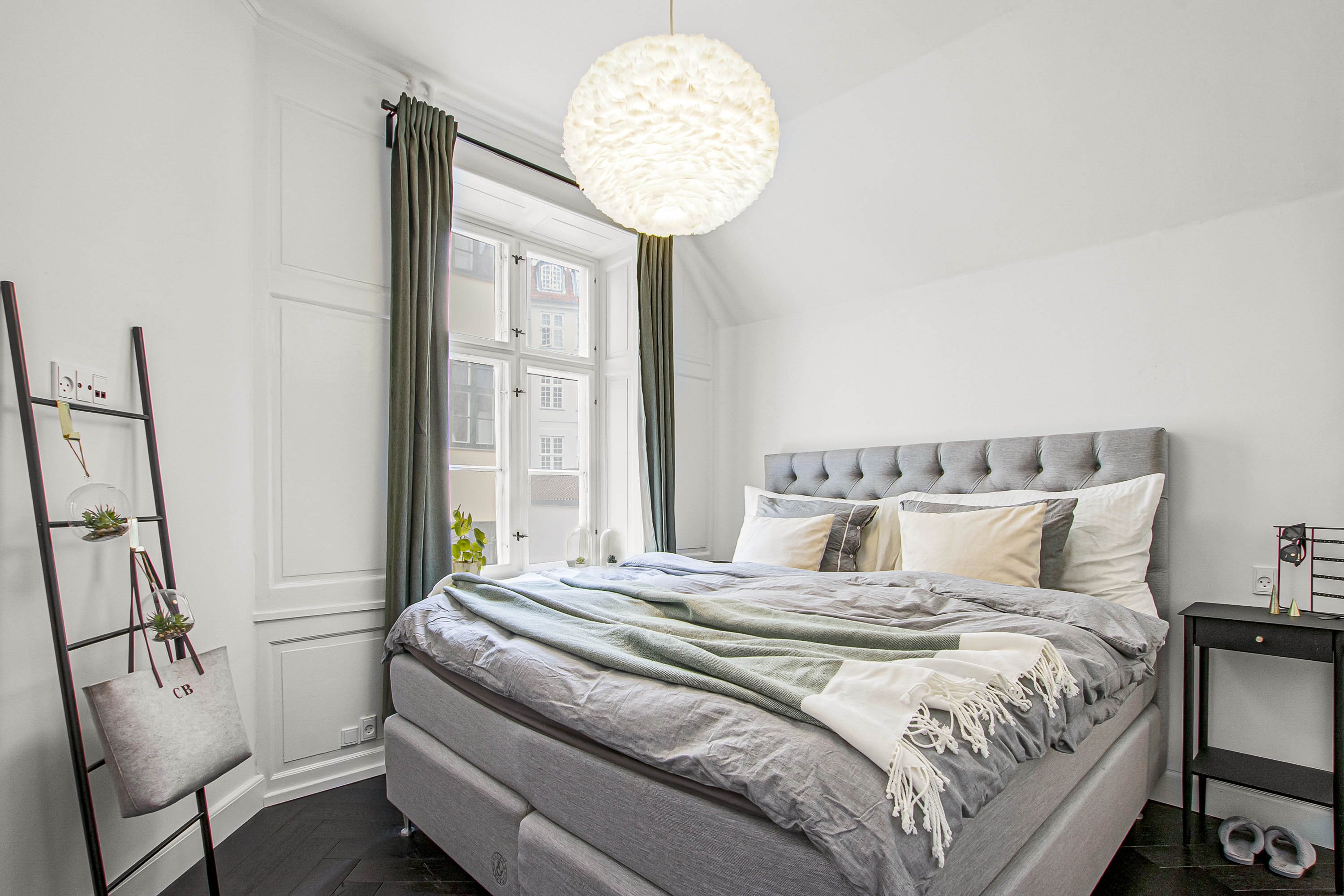 Fremhævet værelse billede i fuldskærmstilstand. Billede af Hyskenstræde 3, 1. tv., 1207 København K