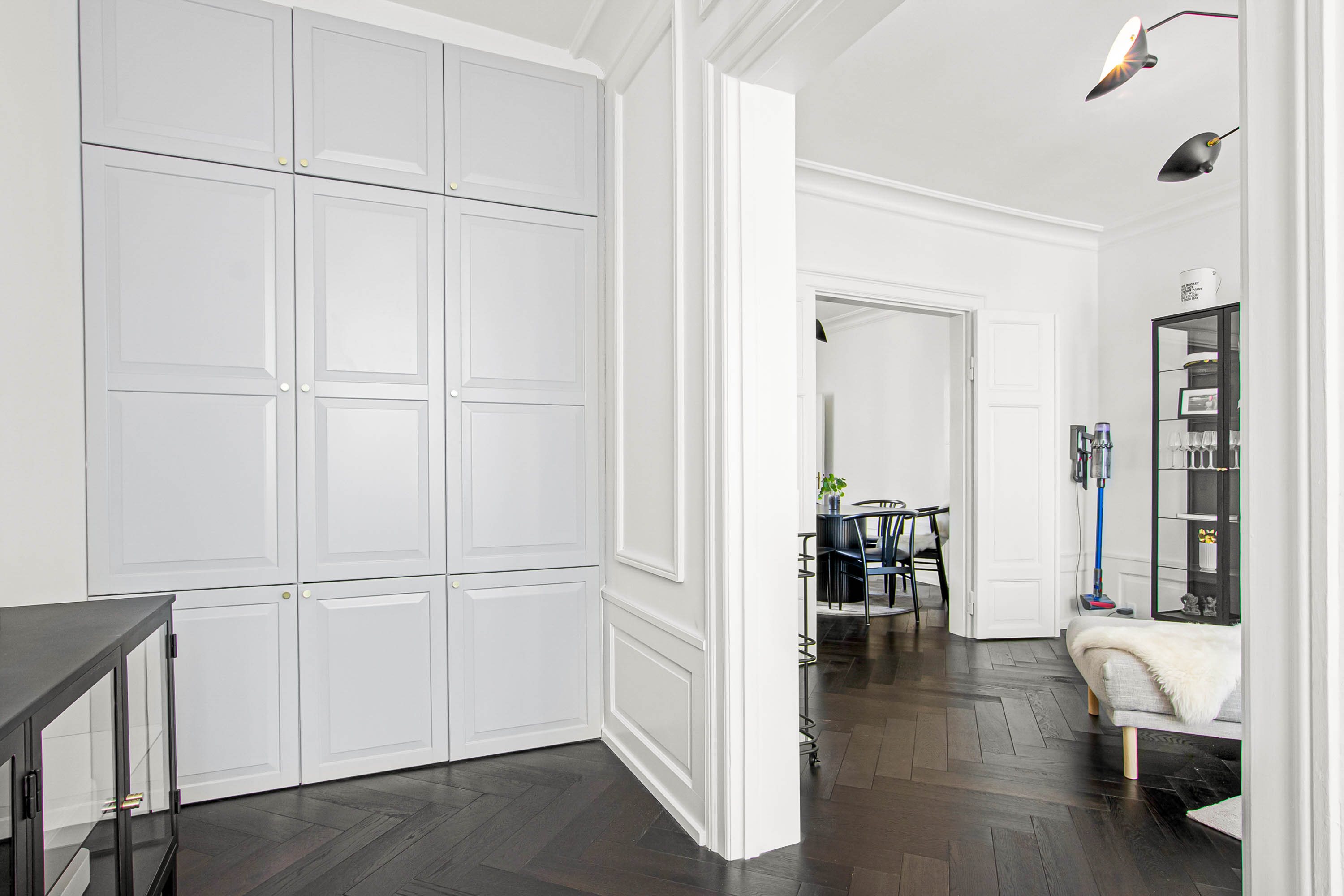 Fremhævet gang billede i fuldskærmstilstand. Billede af Hyskenstræde 3, 1. tv., 1207 København K