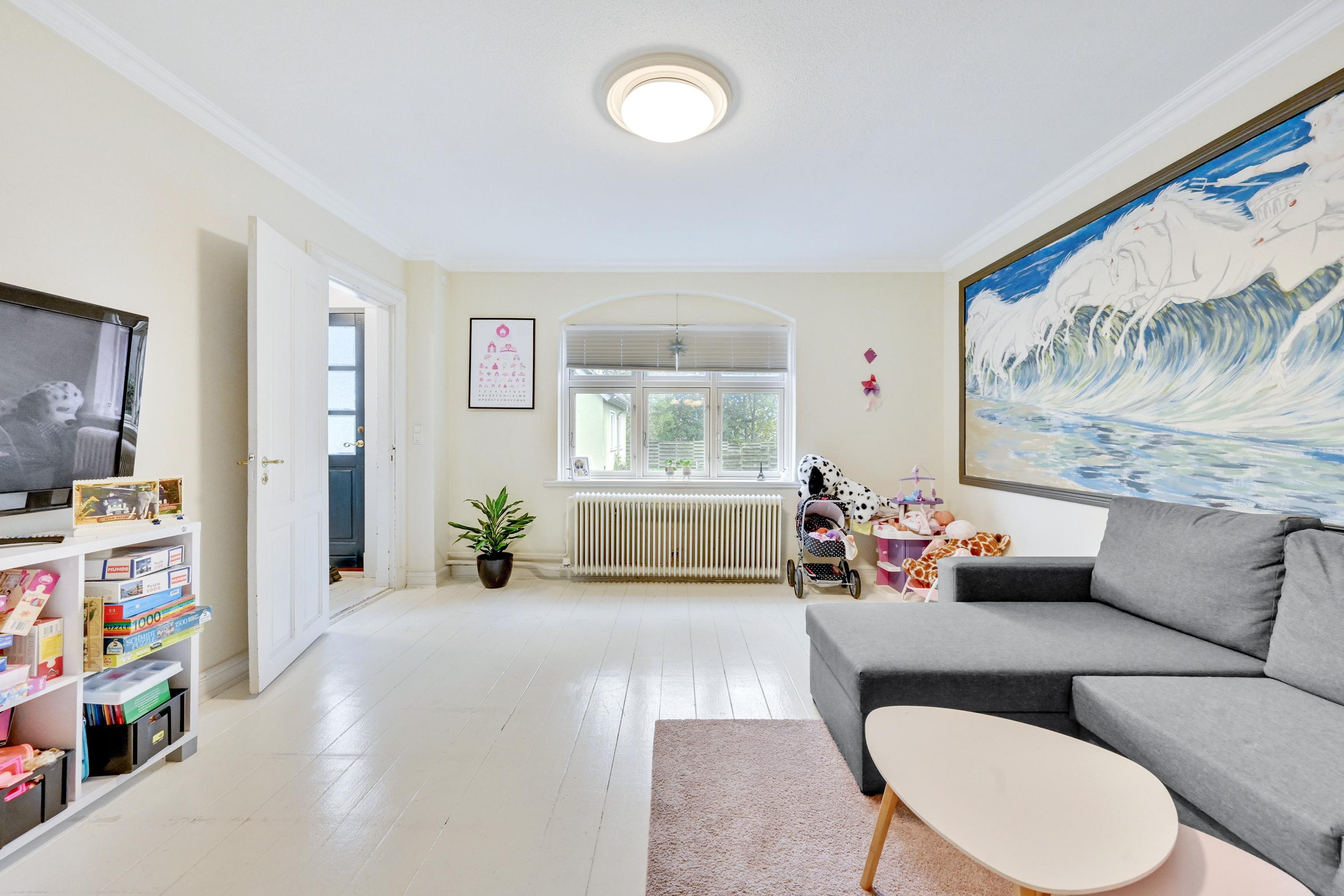 Fremhævet stue billede i fuldskærmstilstand. Billede af Pilealle 14, 6900 Skjern