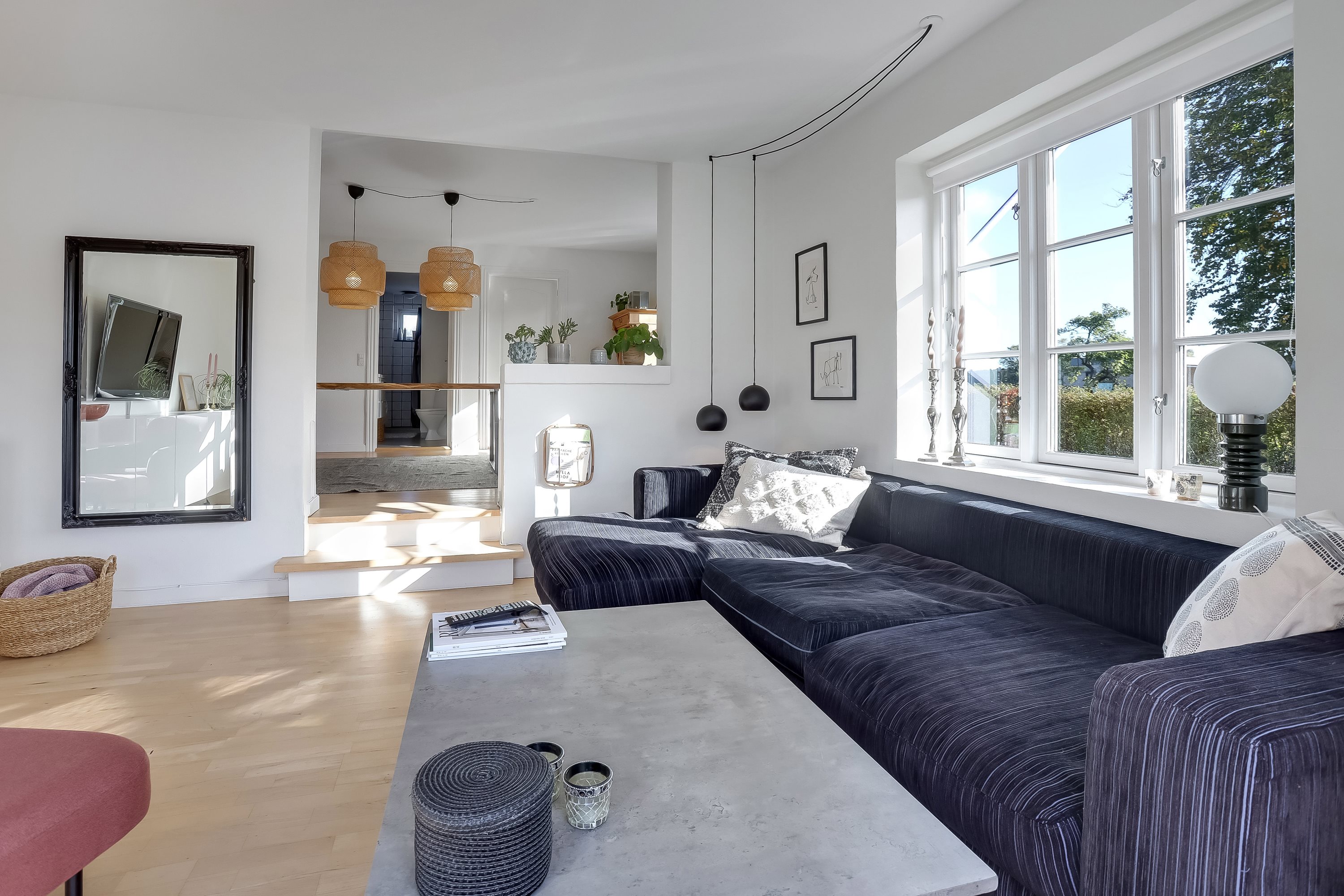 Fremhævet stue billede i fuldskærmstilstand. Billede af Kærvænget 3, st.., 8800 Viborg