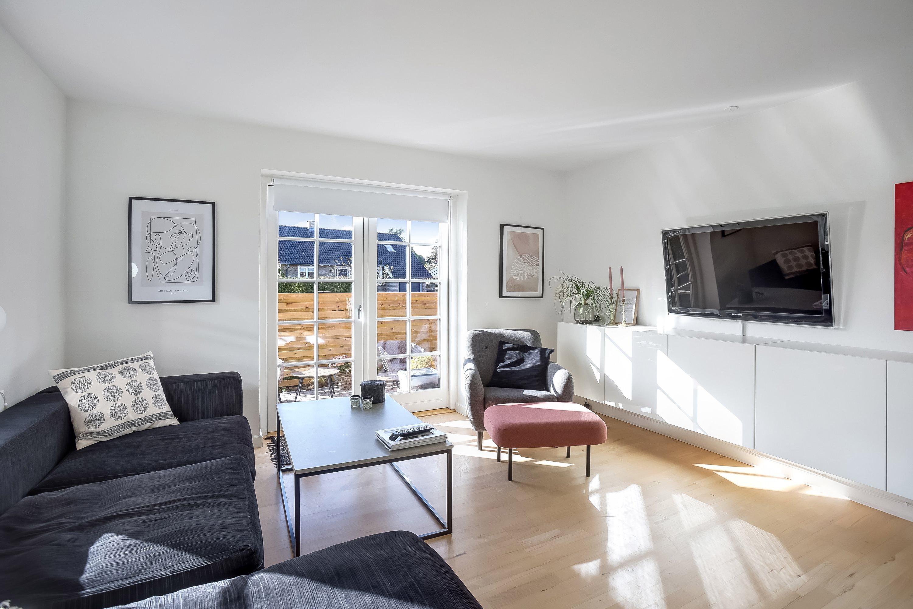 Fremhævet stue billede i fuldskærmstilstand. Billede af Kærvænget 3, st.., 8800 Viborg