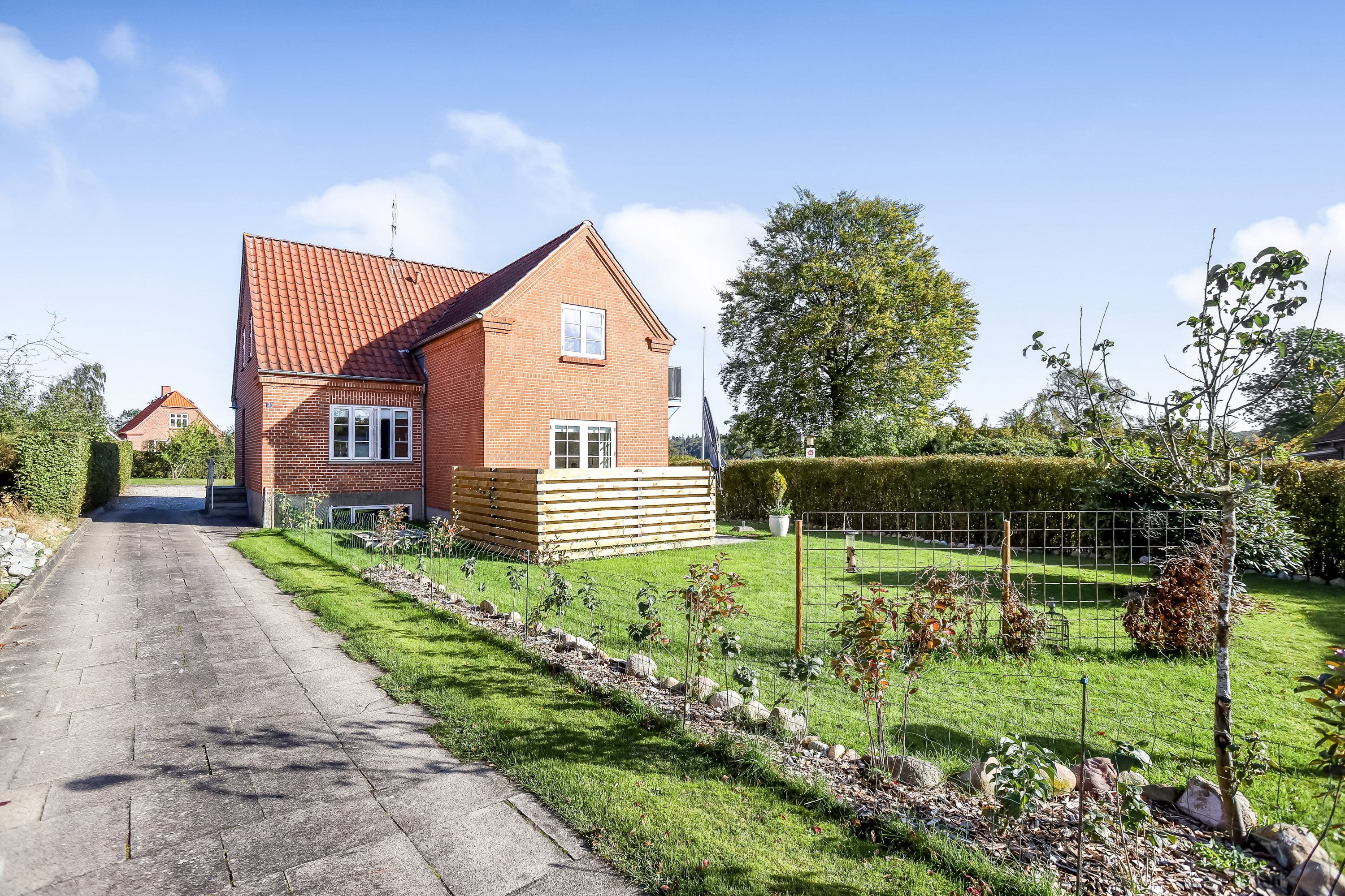 Fremhævet have billede i fuldskærmstilstand. Billede af Kærvænget 3, st.., 8800 Viborg