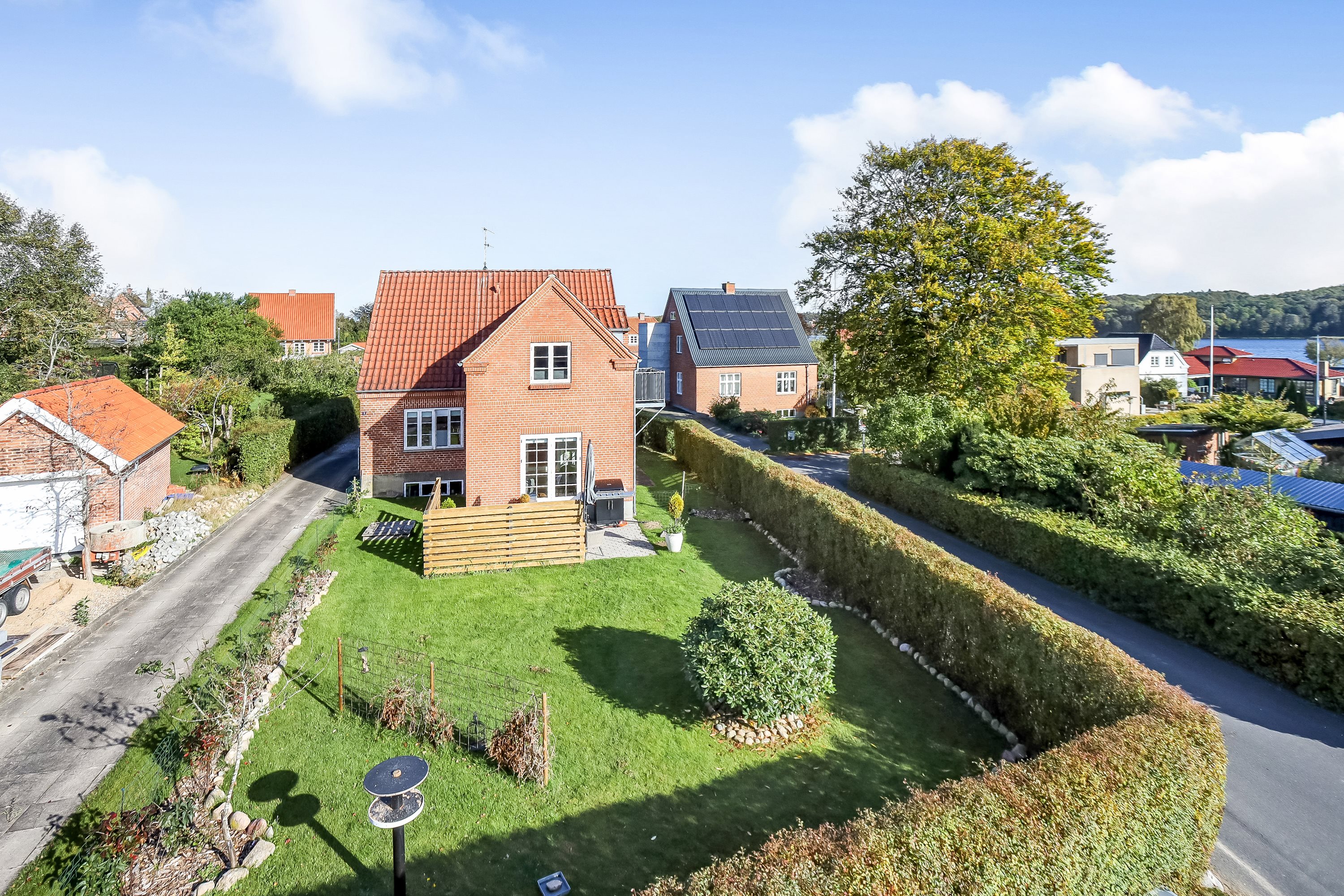 Fremhævet have billede i fuldskærmstilstand. Billede af Kærvænget 3, st.., 8800 Viborg