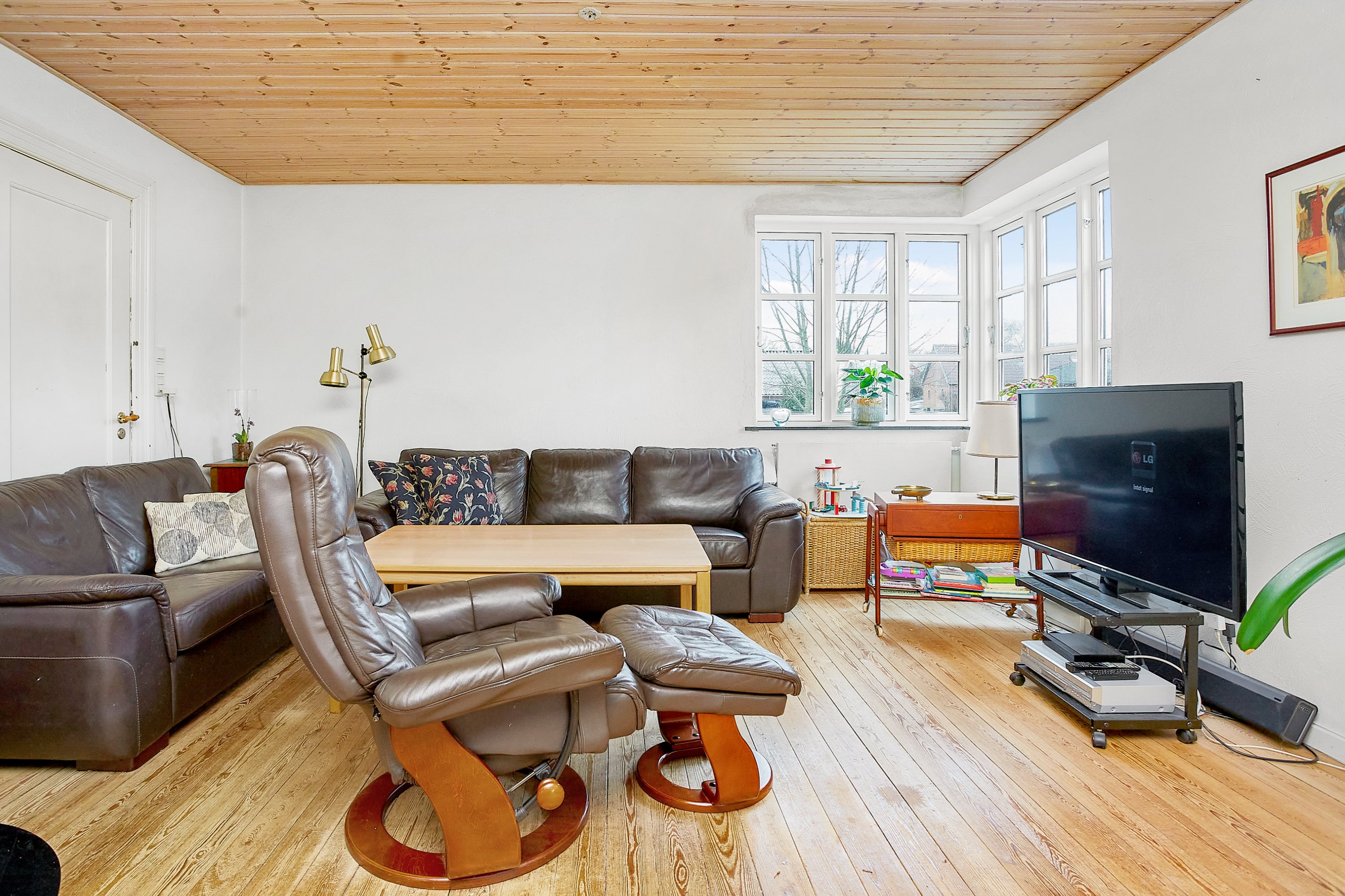 Fremhævet stue billede i fuldskærmstilstand. Billede af Hanstedvej 1, 8700 Horsens