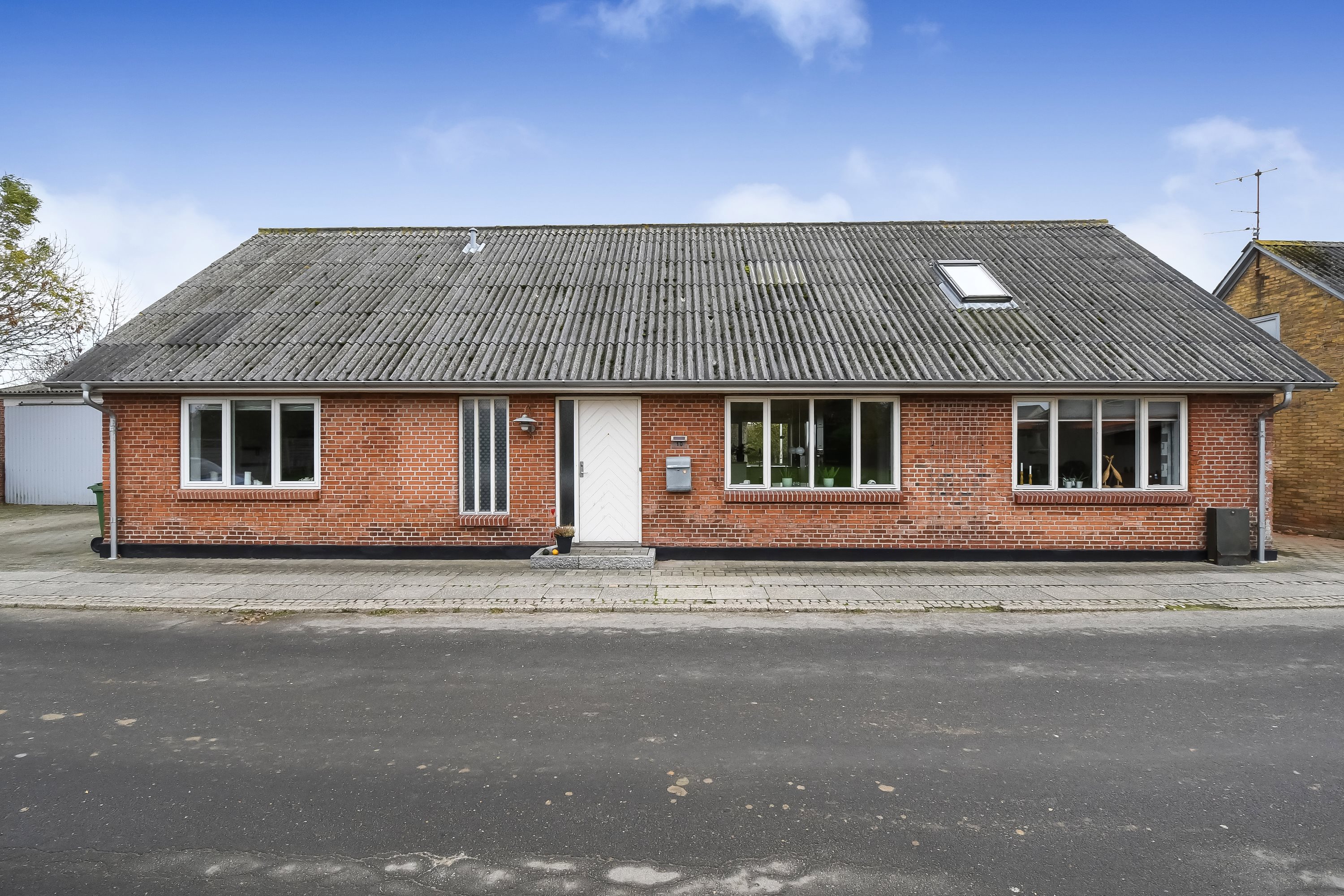 Fremhævet ejendommen billede i fuldskærmstilstand. Billede af Kærvej 10, 7650 Bøvlingbjerg