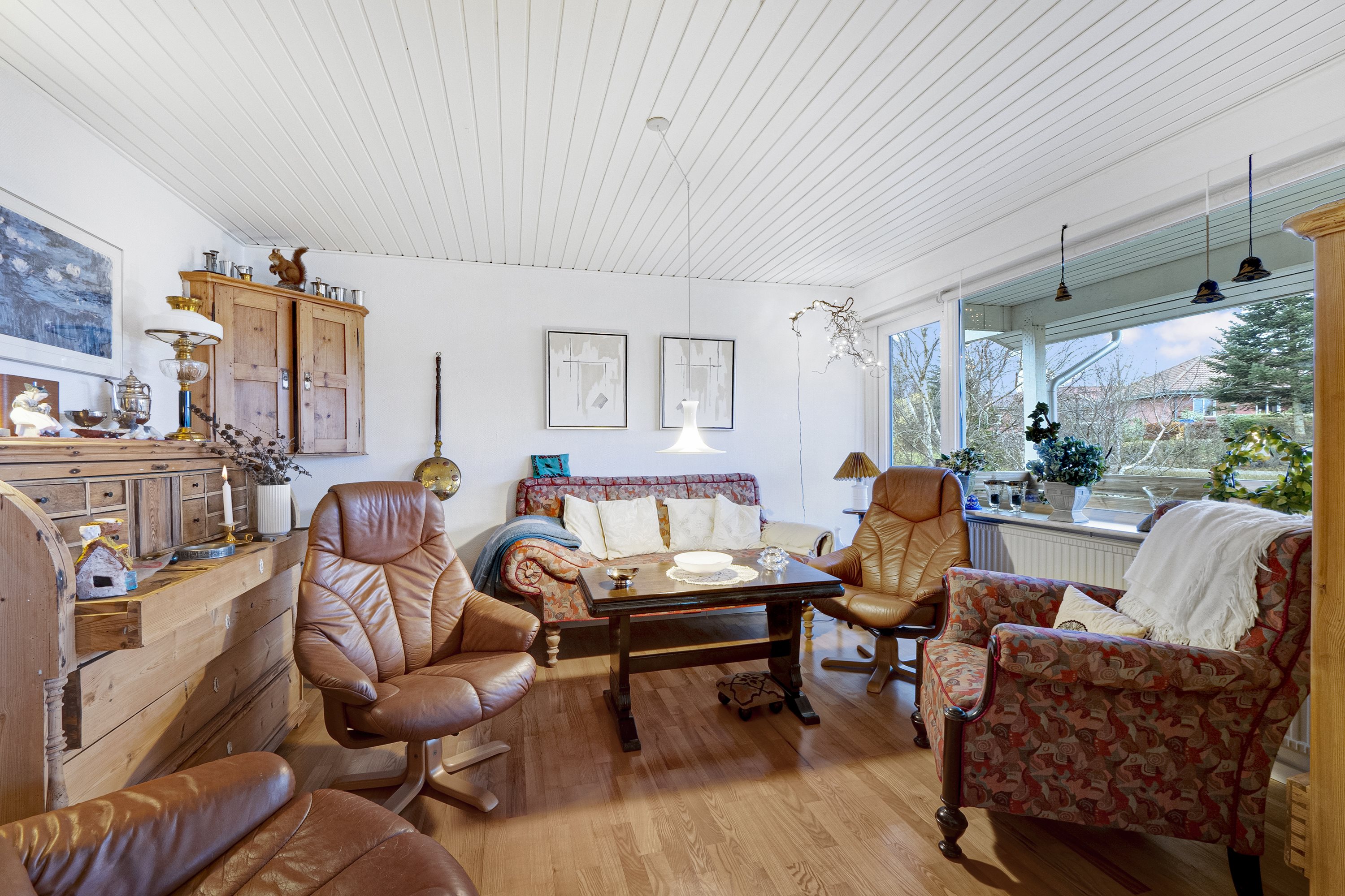 Fremhævet stue billede i fuldskærmstilstand. Billede af Vesterled 2, Øster Jølby, 7950 Erslev