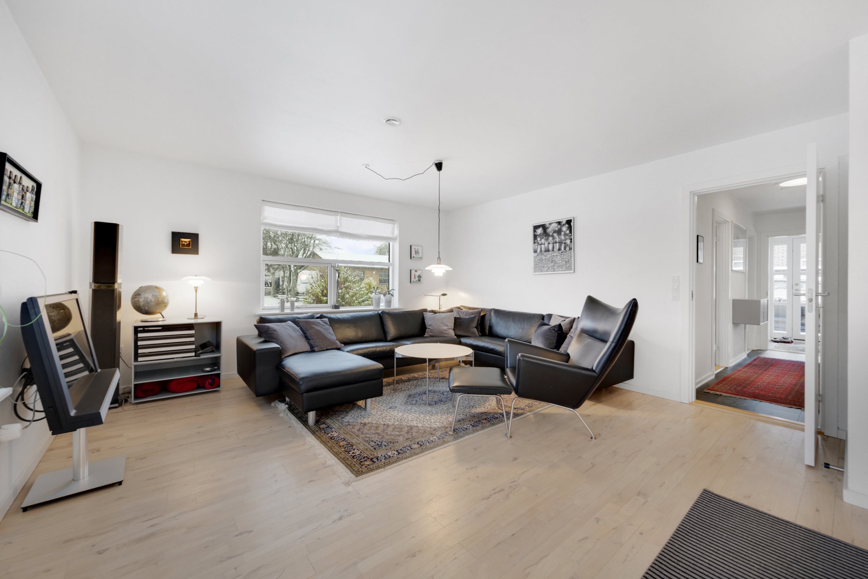 Fremhævet stue billede i fuldskærmstilstand. Billede af Lyngvangen 11, 9850 Hirtshals