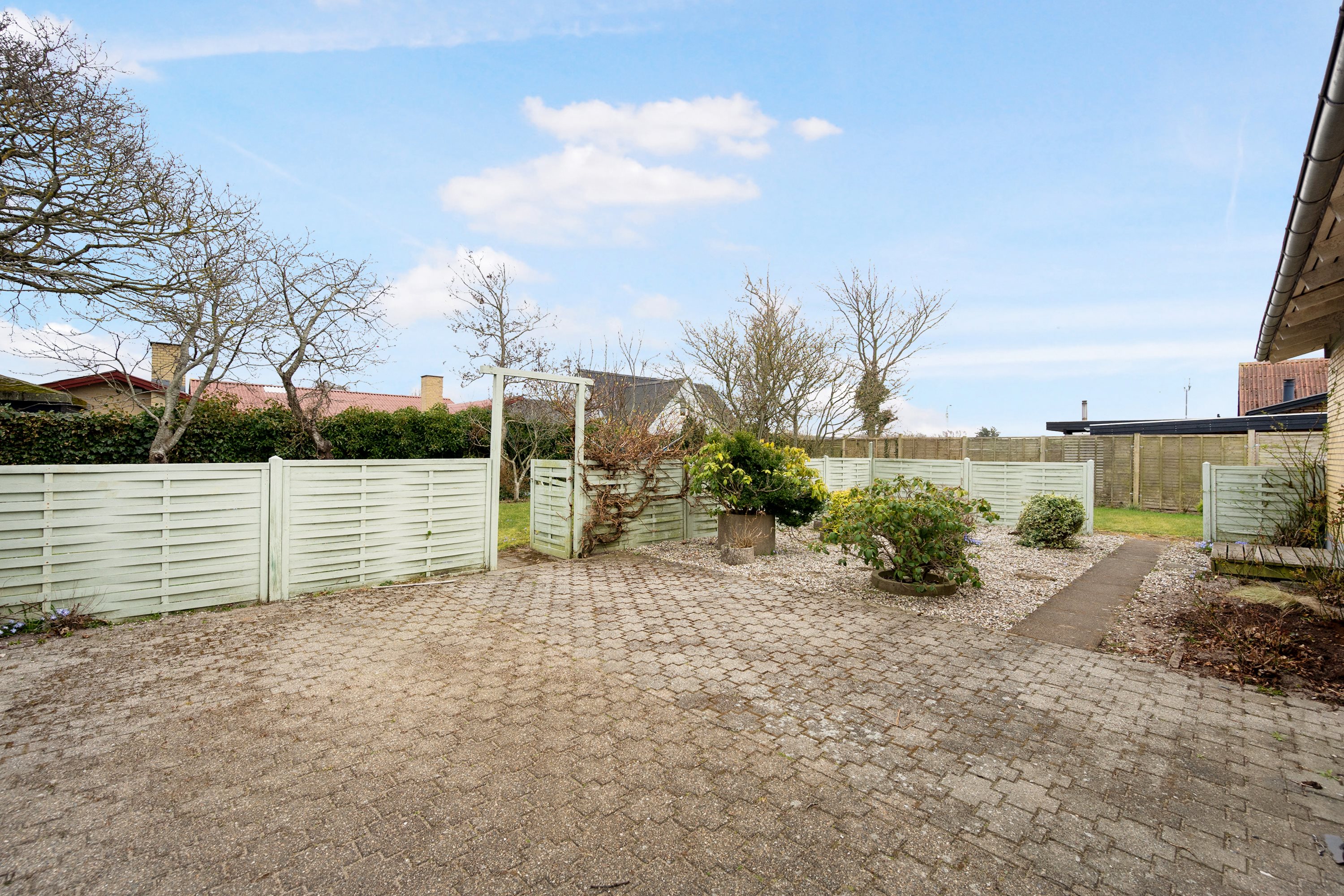 Fremhævet have billede i fuldskærmstilstand. Billede af Lyngvangen 11, 9850 Hirtshals