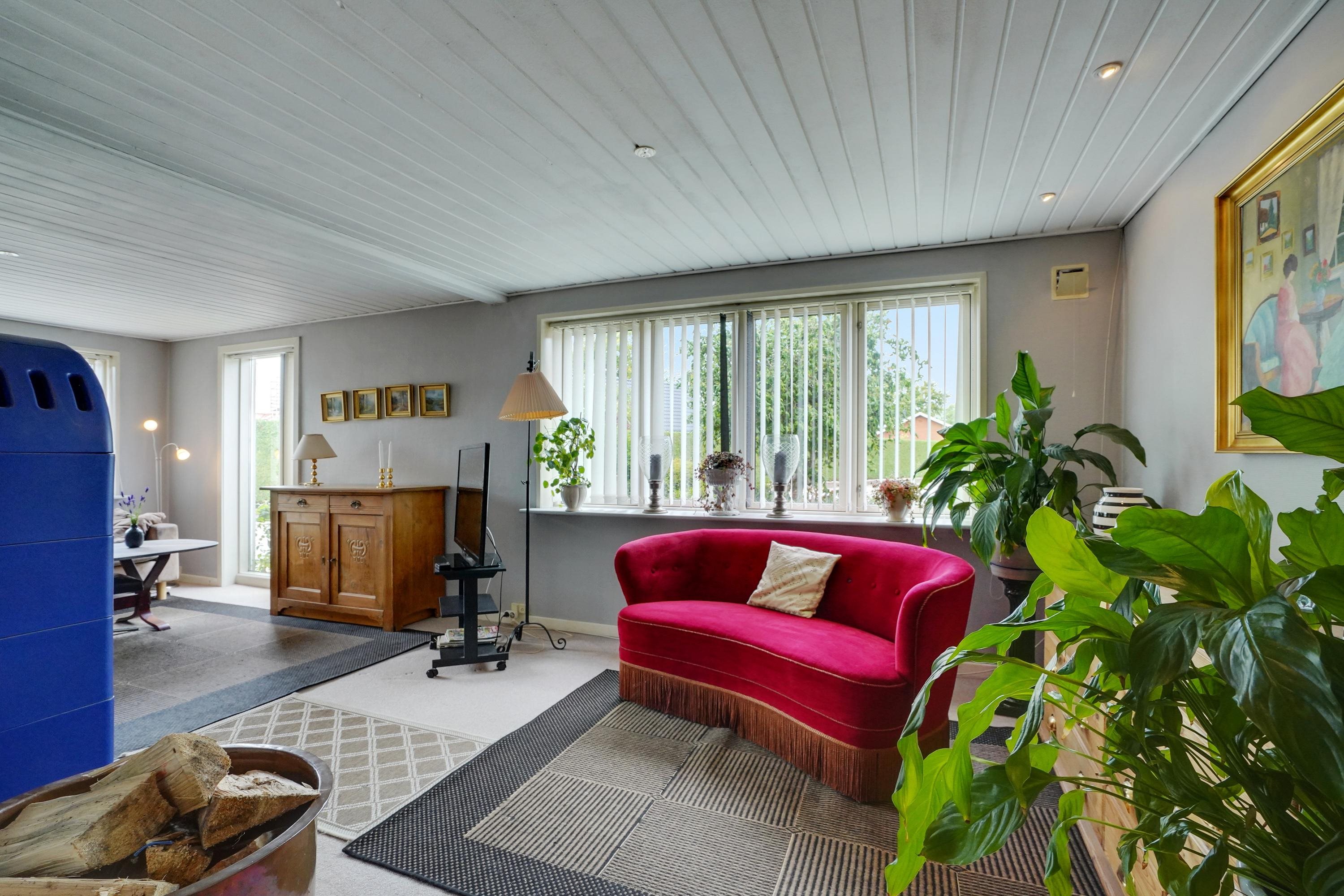 Fremhævet stue billede i fuldskærmstilstand. Billede af Naltoftevej 35, Borbjerg, 7500 Holstebro