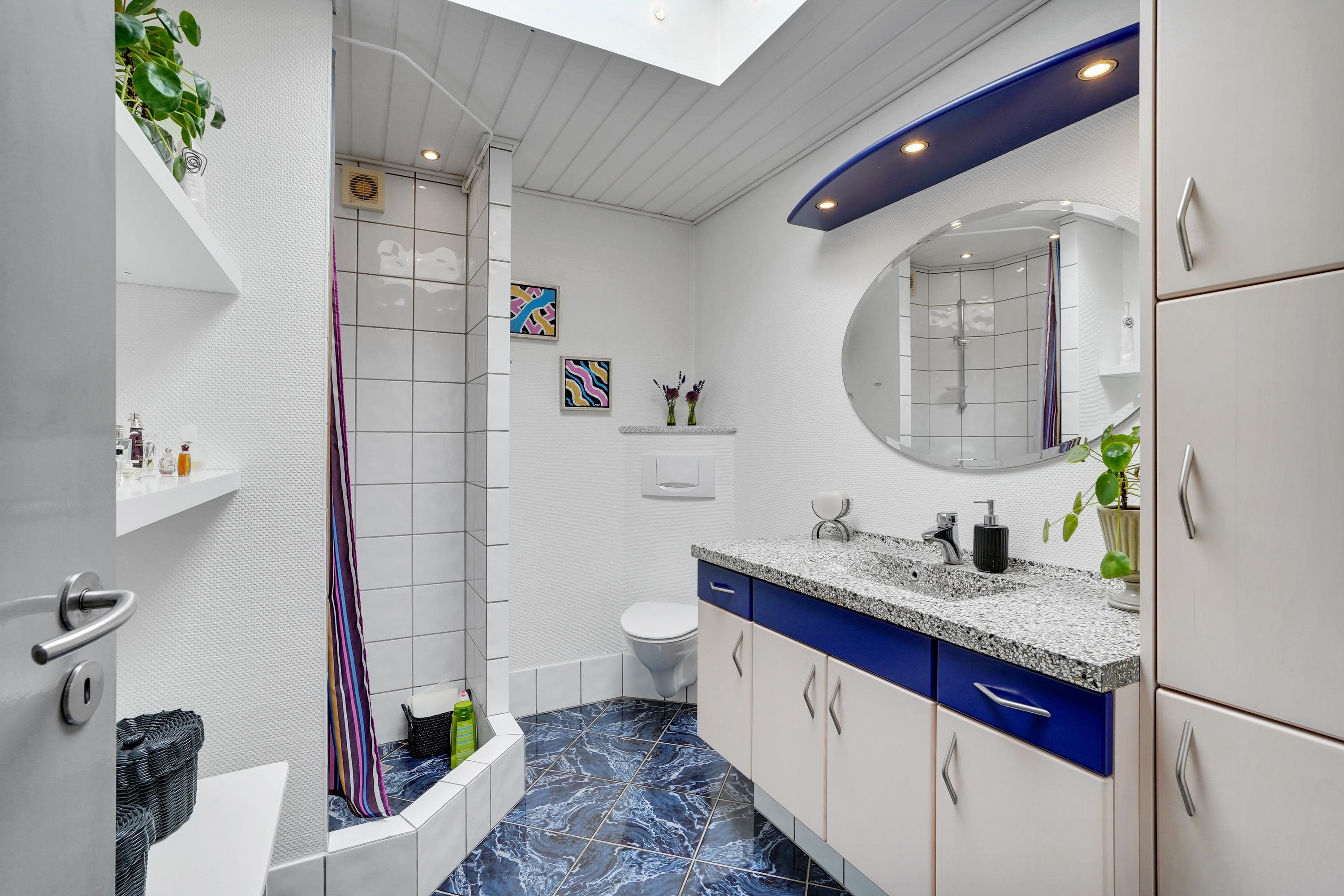 Fremhævet badeværelse billede i fuldskærmstilstand. Billede af Naltoftevej 35, Borbjerg, 7500 Holstebro