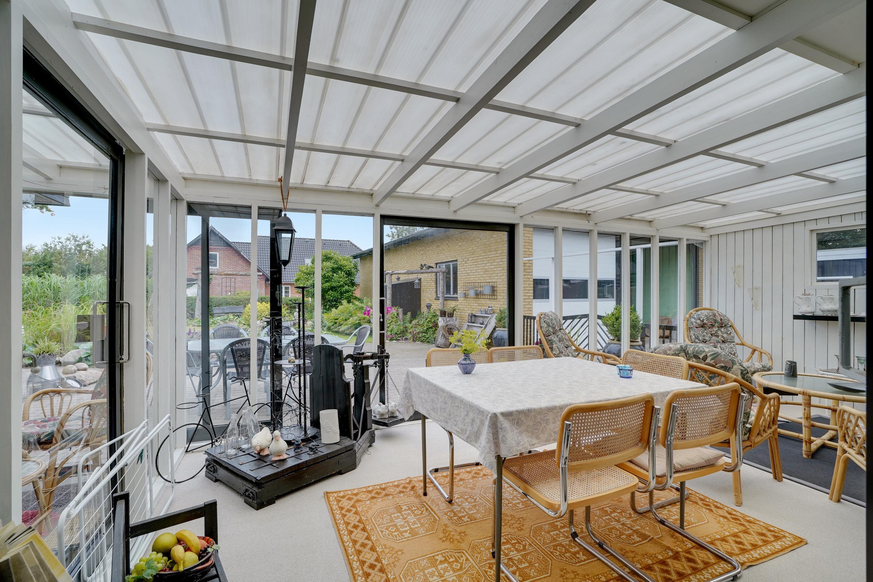 Fremhævet udestue billede i fuldskærmstilstand. Billede af Naltoftevej 35, Borbjerg, 7500 Holstebro