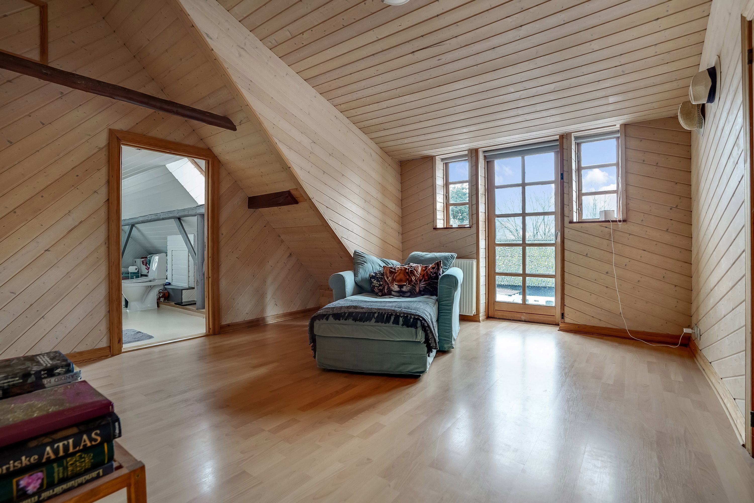 Fremhævet stue billede i fuldskærmstilstand. Billede af Firhøjvej 1, Hammer, 7160 Tørring