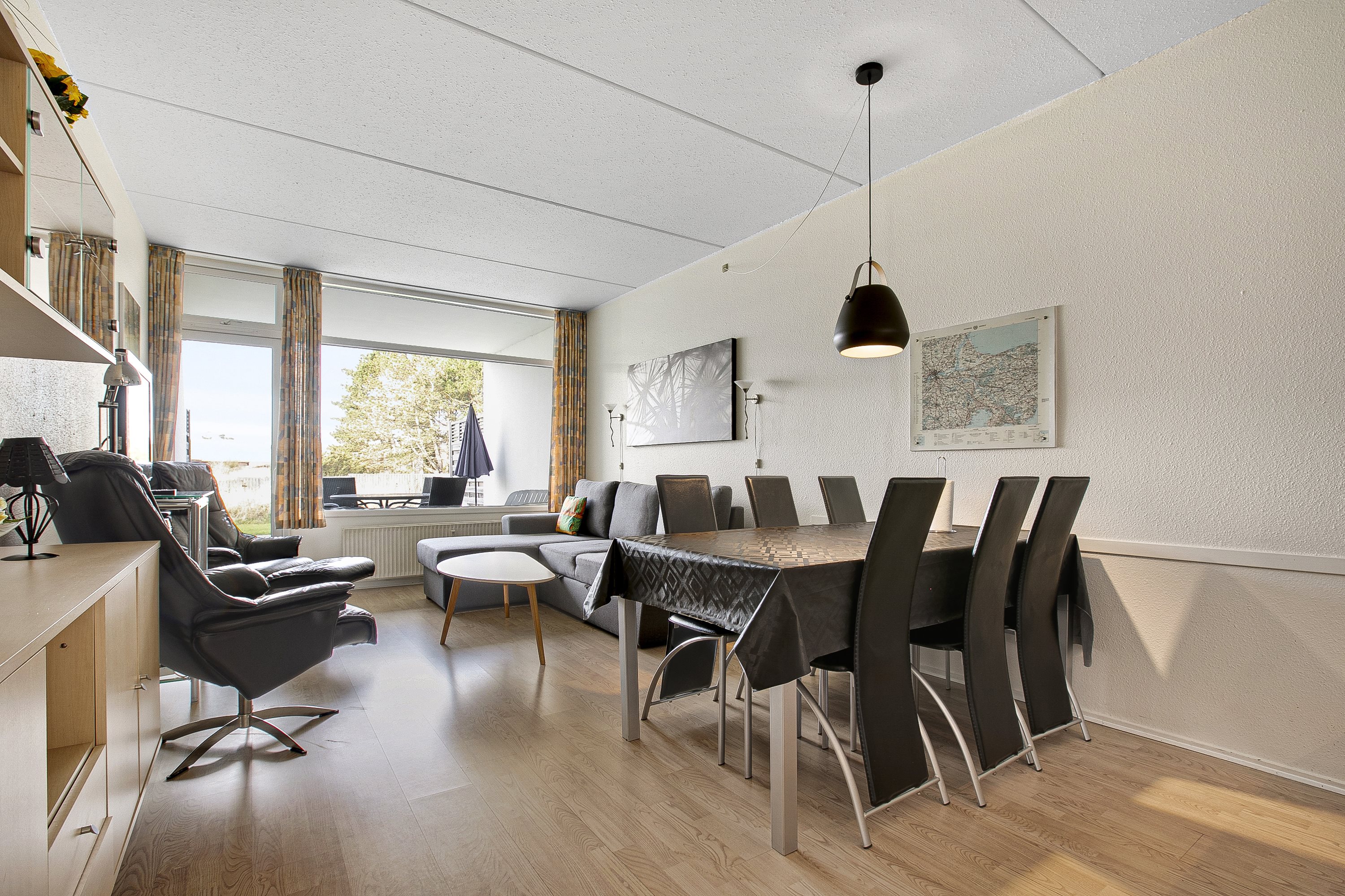 Fremhævet stue billede i fuldskærmstilstand. Billede af Fægangsvej 11D, st.. 110., Bønnerup Strand, 8585 Glesborg