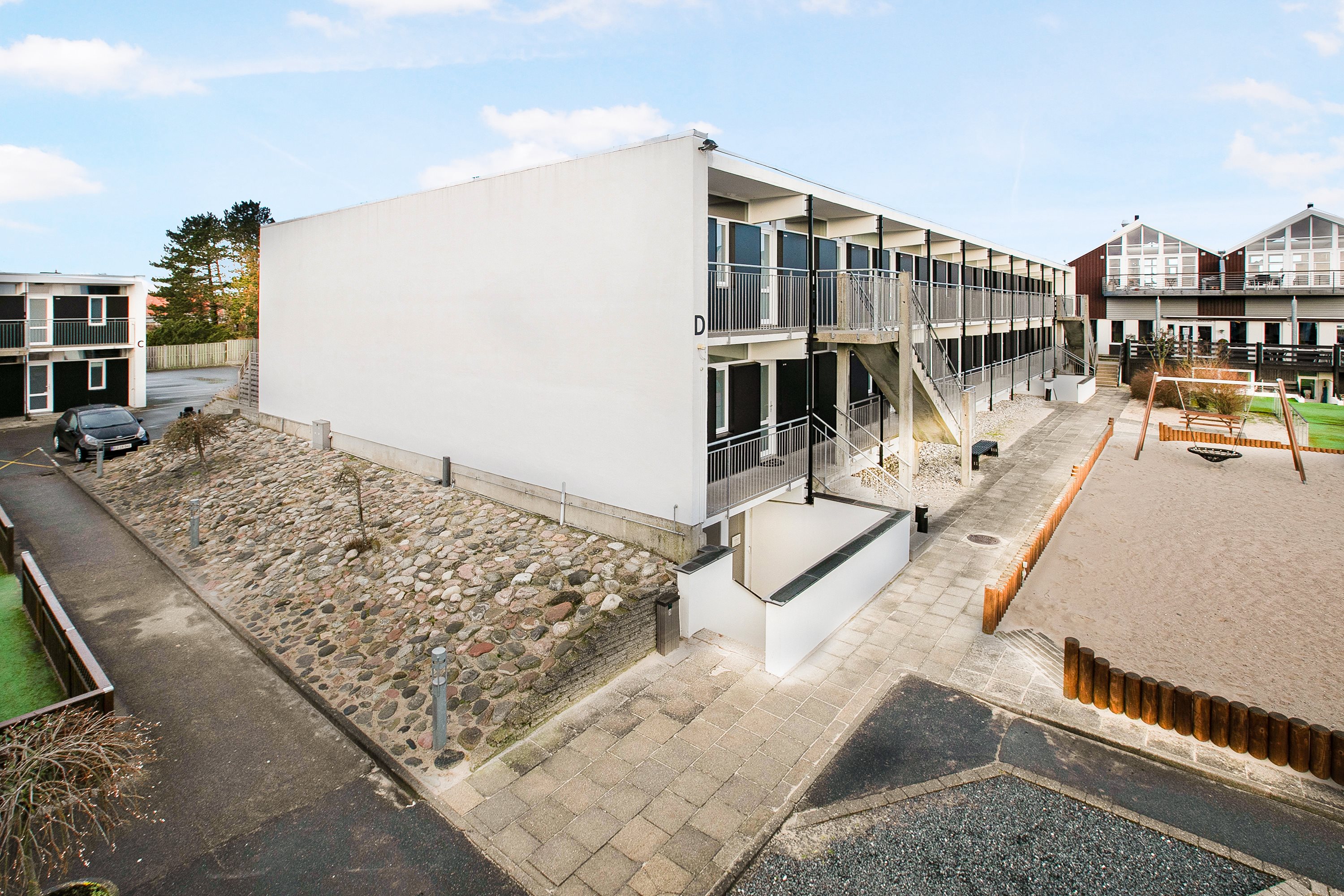 Miniaturebillede 2: ejendommen. Billede af Fægangsvej 11D, st.. 110., Bønnerup Strand, 8585 Glesborg