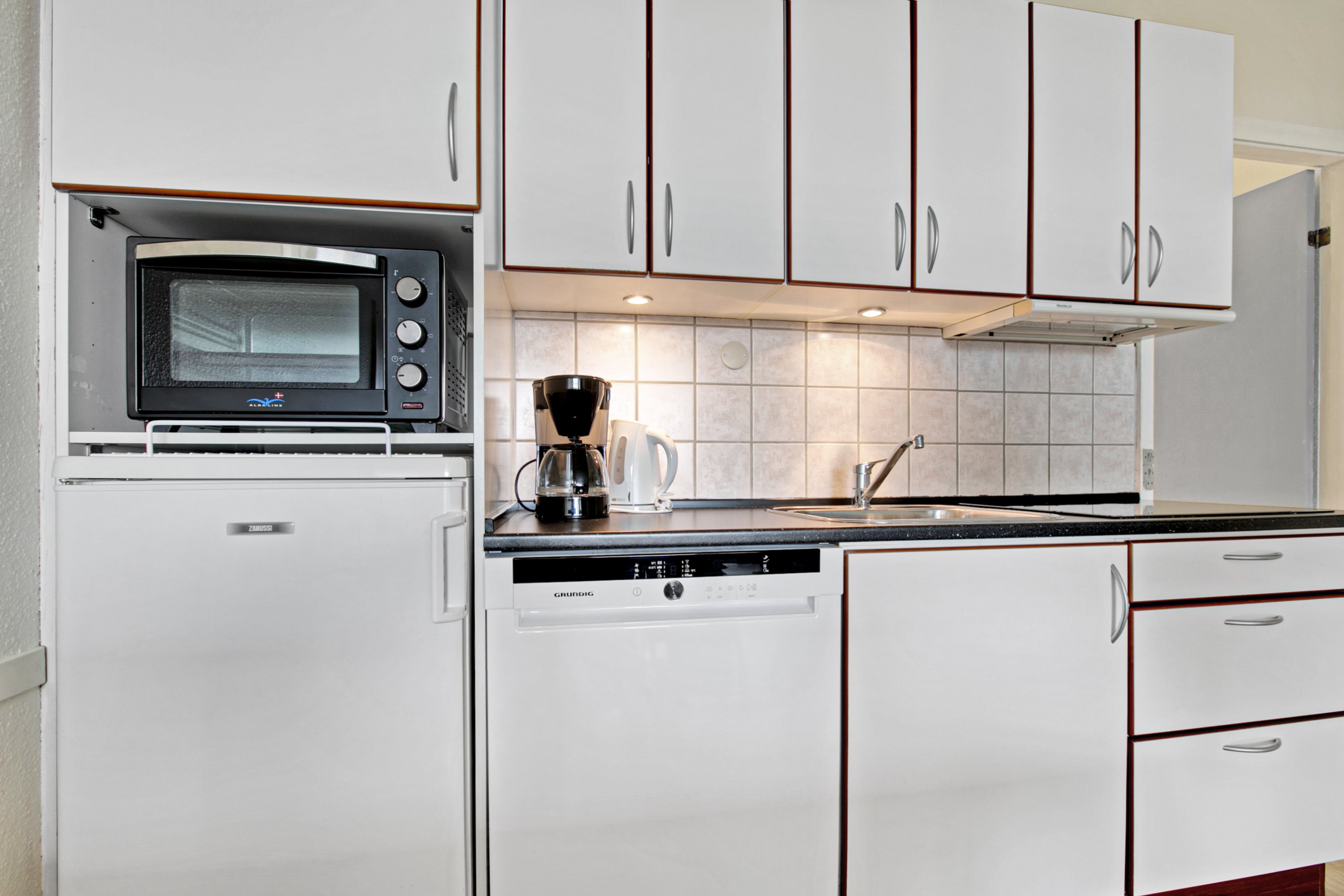 Fremhævet køkken billede i fuldskærmstilstand. Billede af Fægangsvej 11D, st.. 110., Bønnerup Strand, 8585 Glesborg