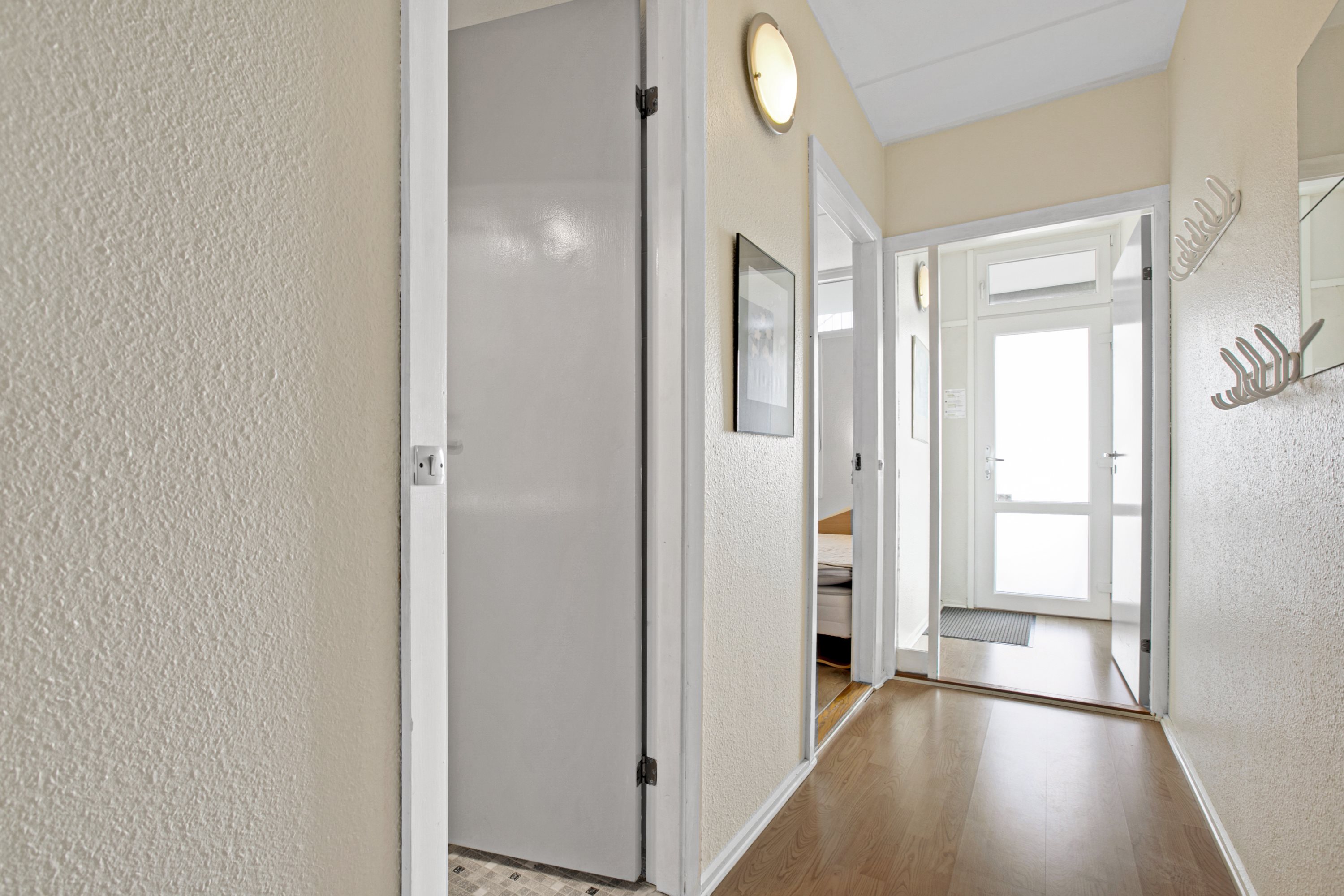 Fremhævet gang billede i fuldskærmstilstand. Billede af Fægangsvej 11D, st.. 110., Bønnerup Strand, 8585 Glesborg