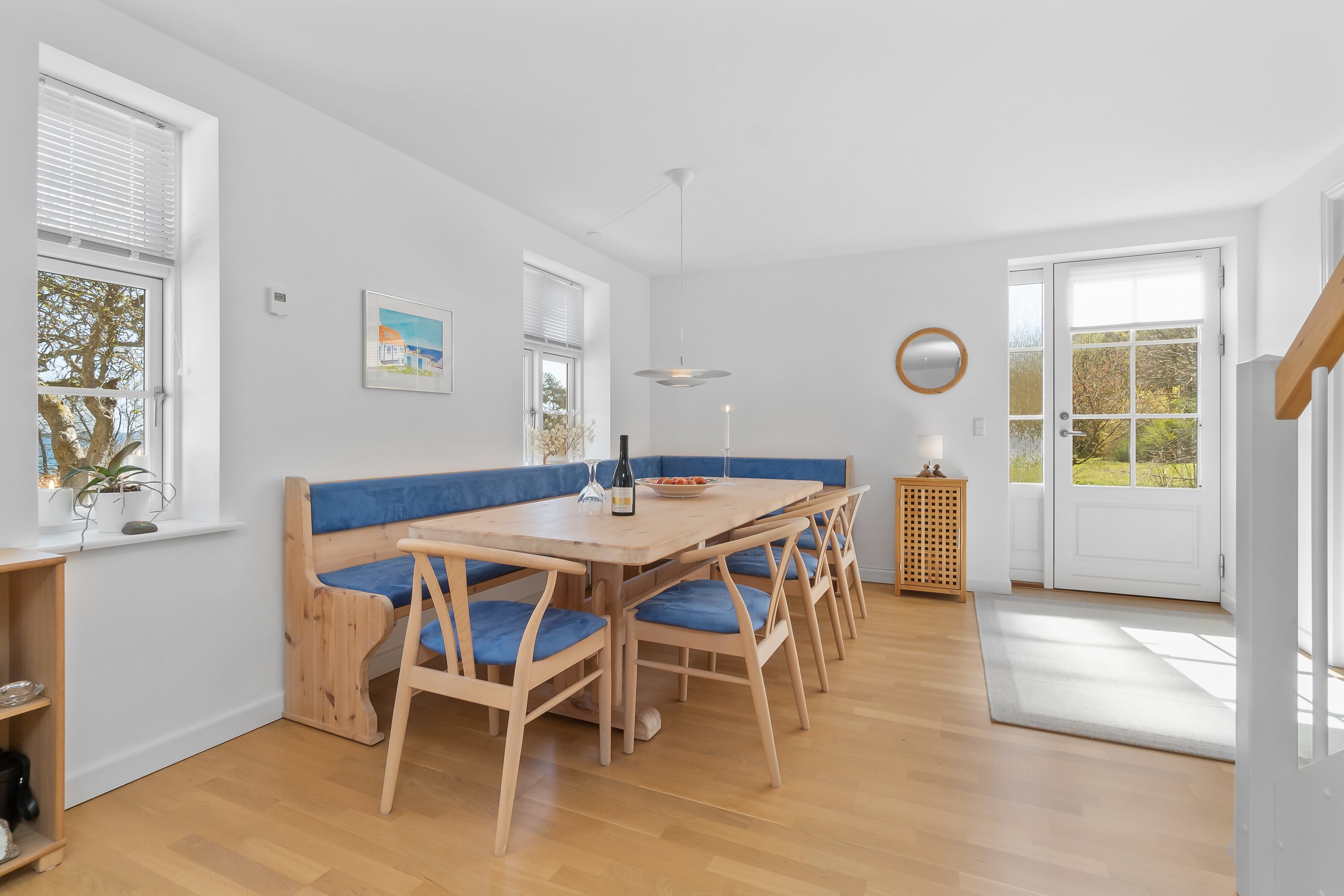 Fremhævet spiseplads billede i fuldskærmstilstand. Billede af Bækken 1, Melsted, 3760 Gudhjem