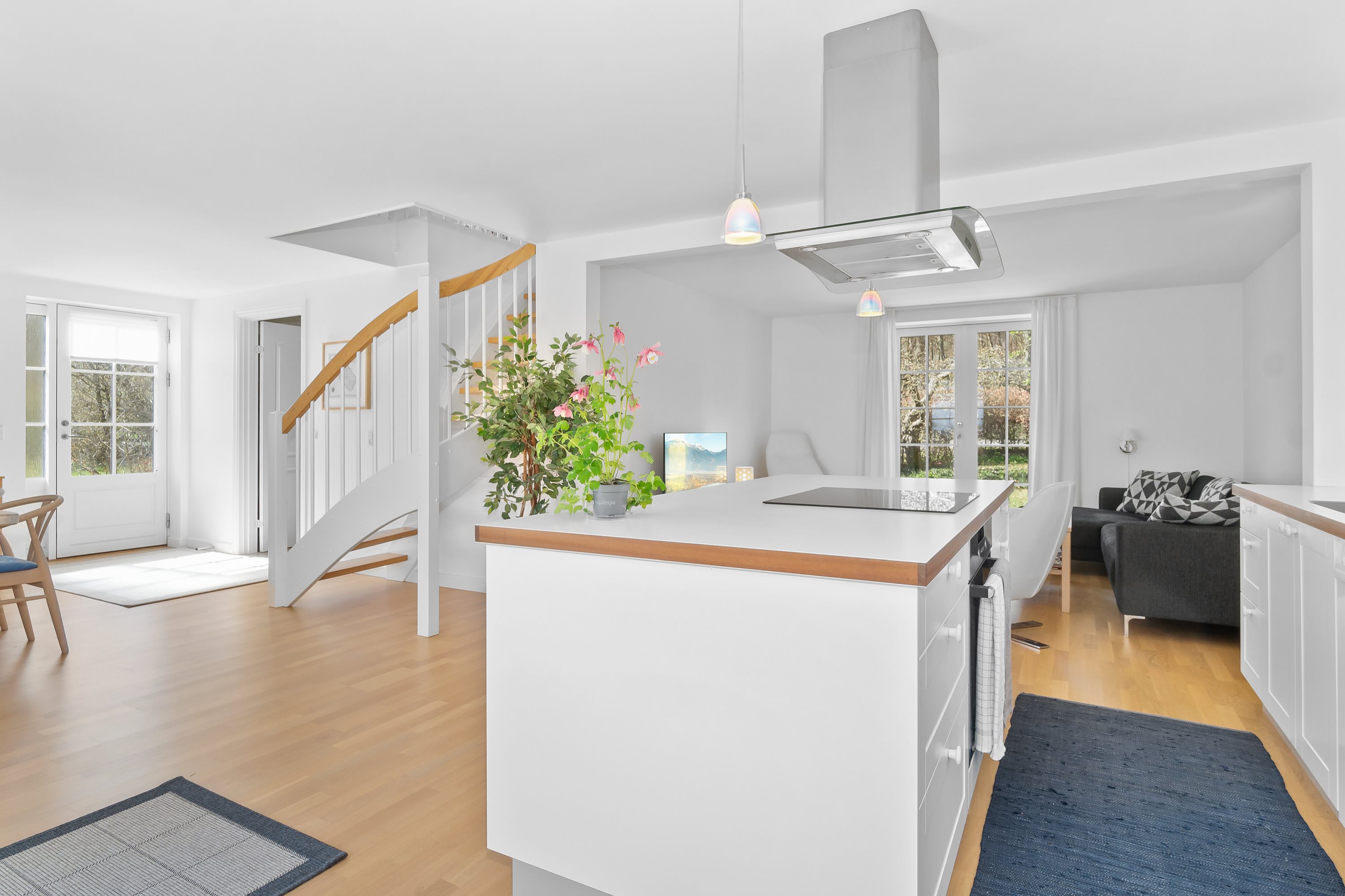 Fremhævet køkken billede i fuldskærmstilstand. Billede af Bækken 1, Melsted, 3760 Gudhjem