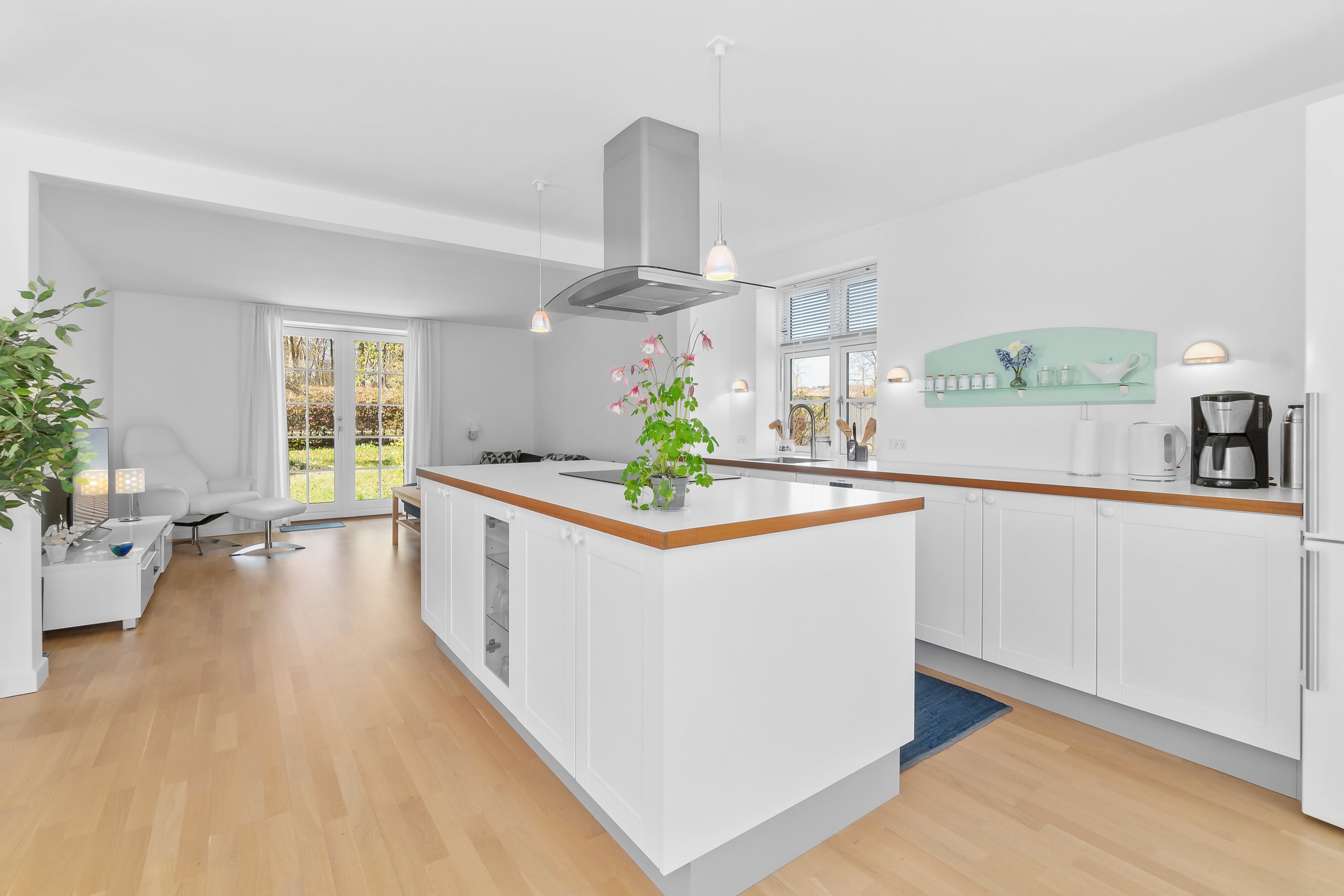 Fremhævet køkken billede i fuldskærmstilstand. Billede af Bækken 1, Melsted, 3760 Gudhjem