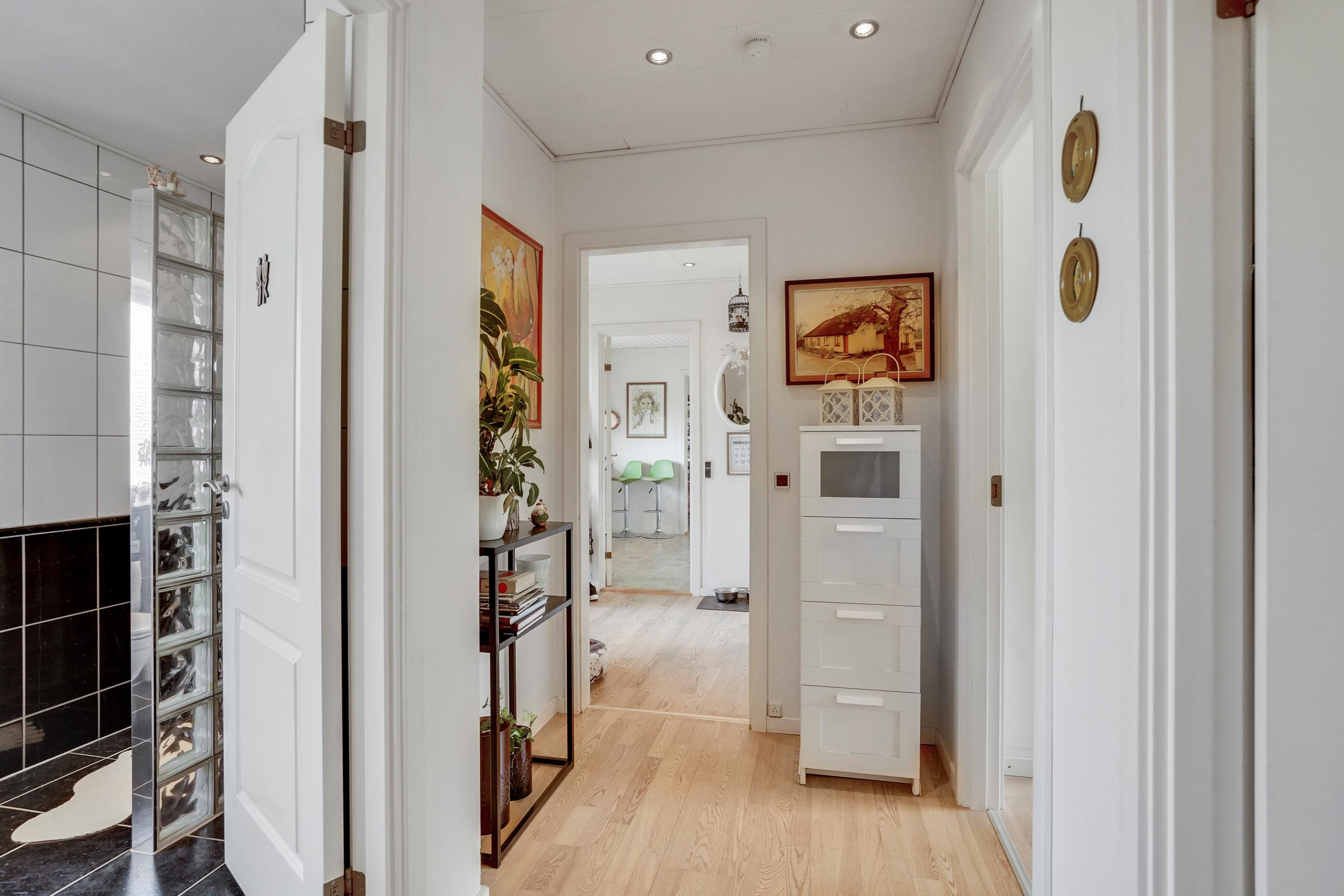 Fremhævet gang billede i fuldskærmstilstand. Billede af Nygade 57, 6650 Brørup