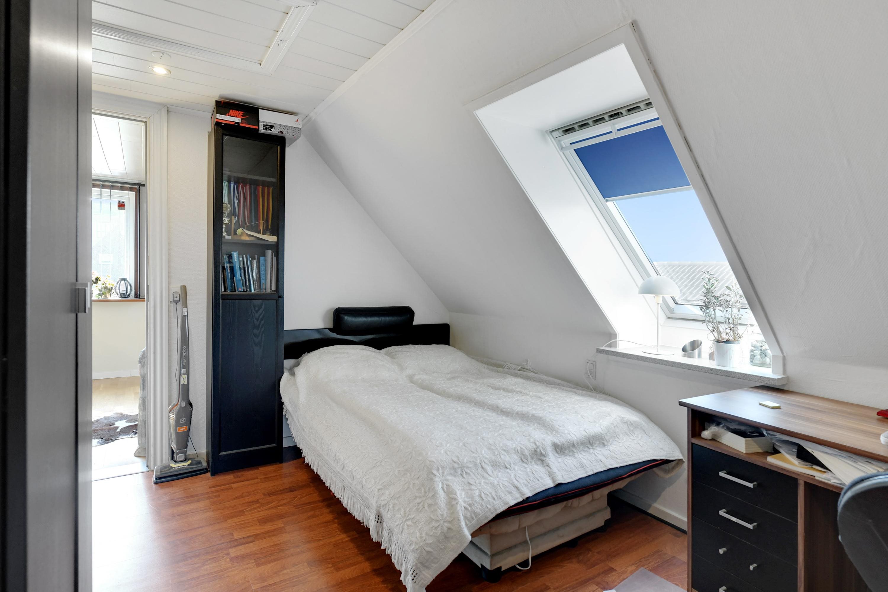 Fremhævet værelse billede i fuldskærmstilstand. Billede af P.A. Madvigs Vej 28, 6100 Haderslev