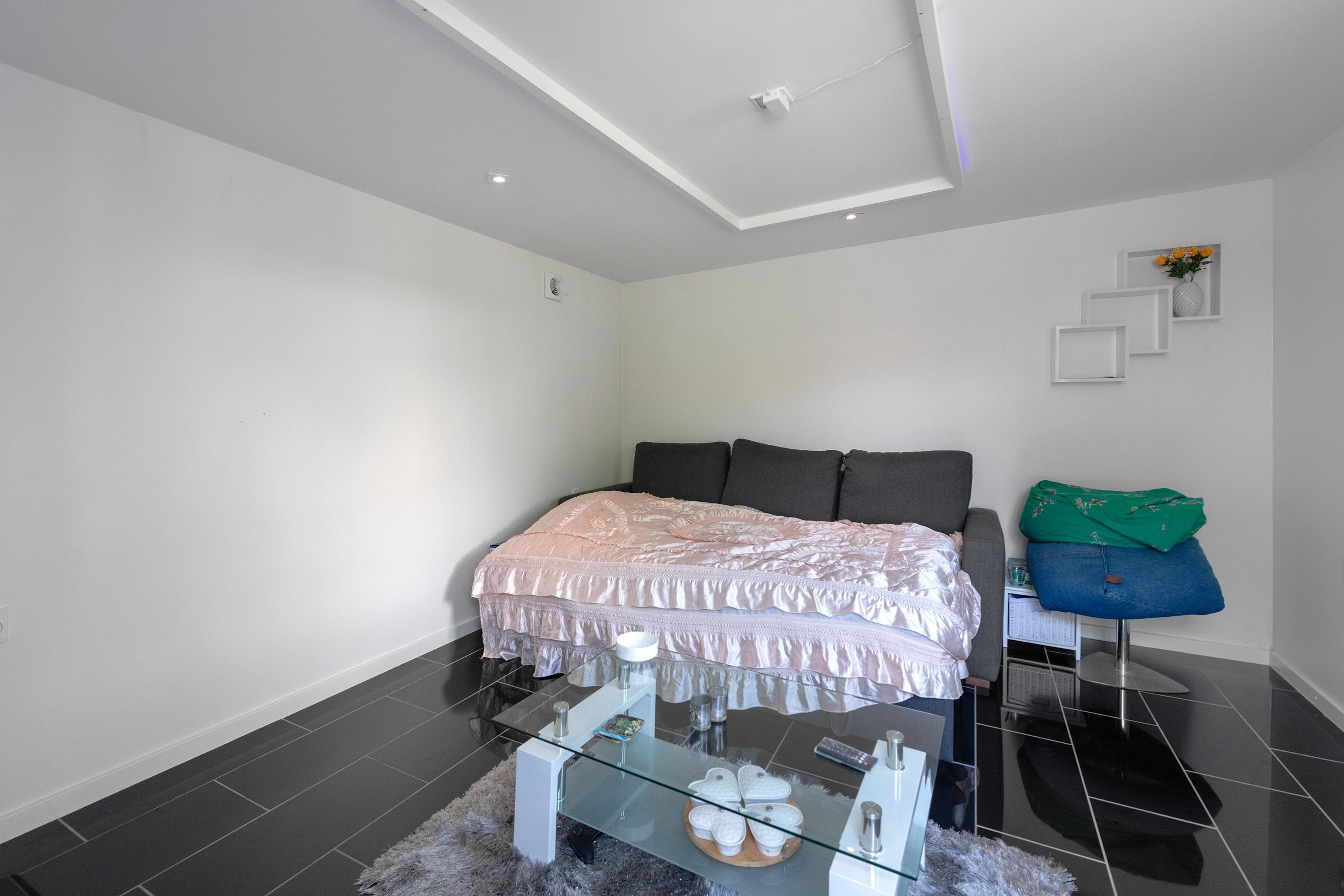 Fremhævet værelse billede i fuldskærmstilstand. Billede af P.A. Madvigs Vej 28, 6100 Haderslev