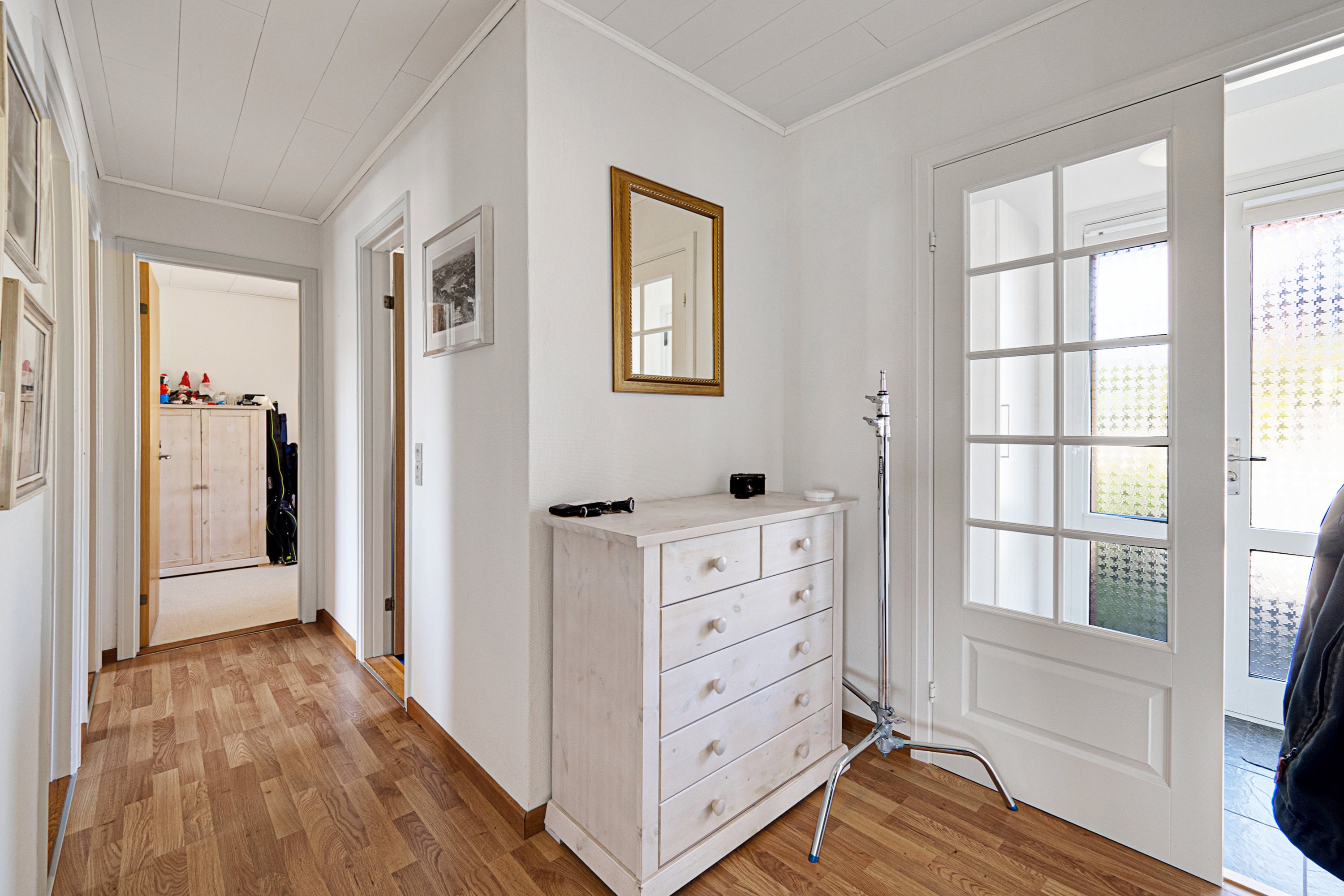 Fremhævet entré billede i fuldskærmstilstand. Billede af Østerhaven 4, Bjergby, 7950 Erslev