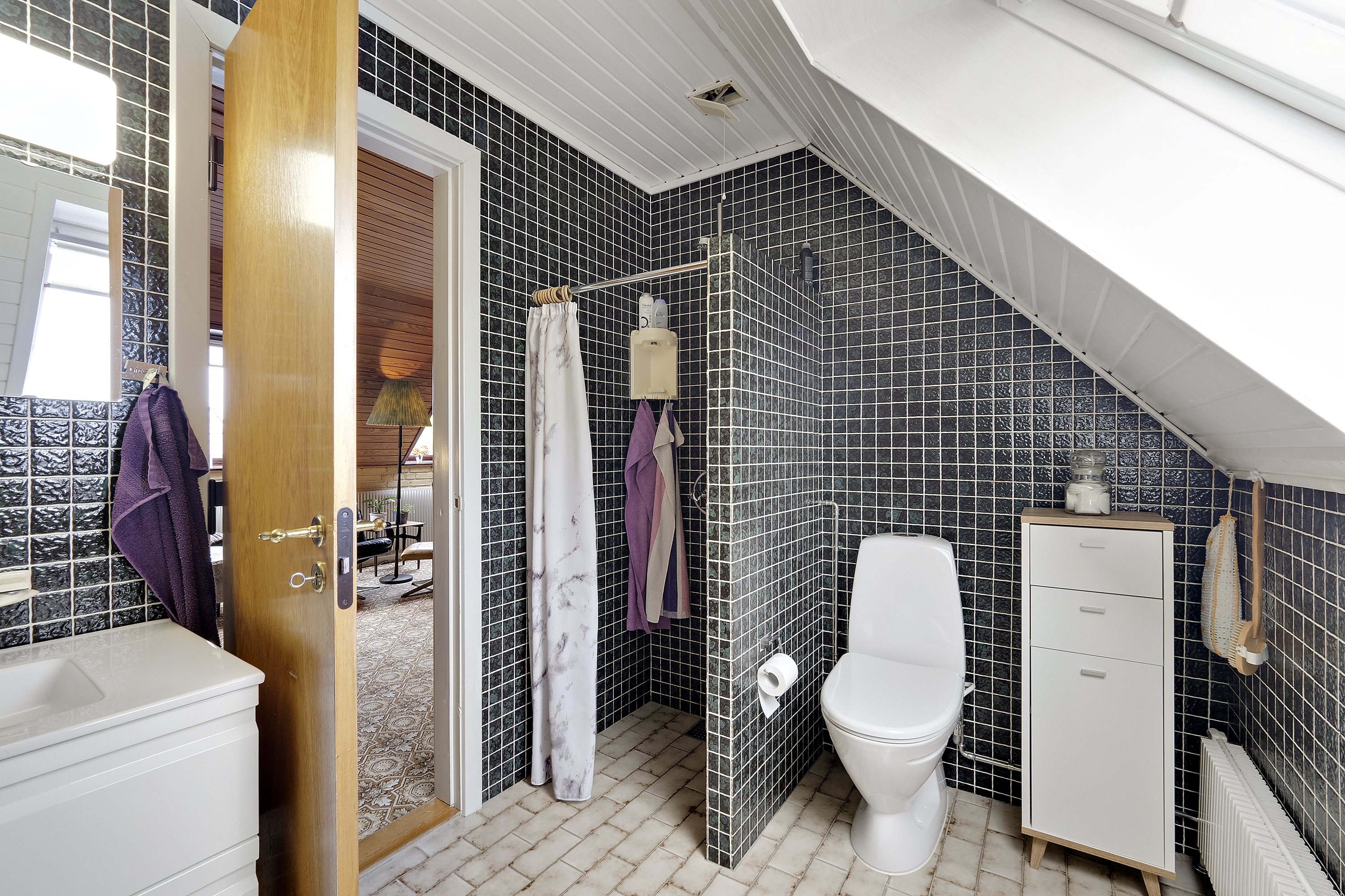 Fremhævet badeværelse billede i fuldskærmstilstand. Billede af Nørvej 20, V Hvidbjerg, 7960 Karby