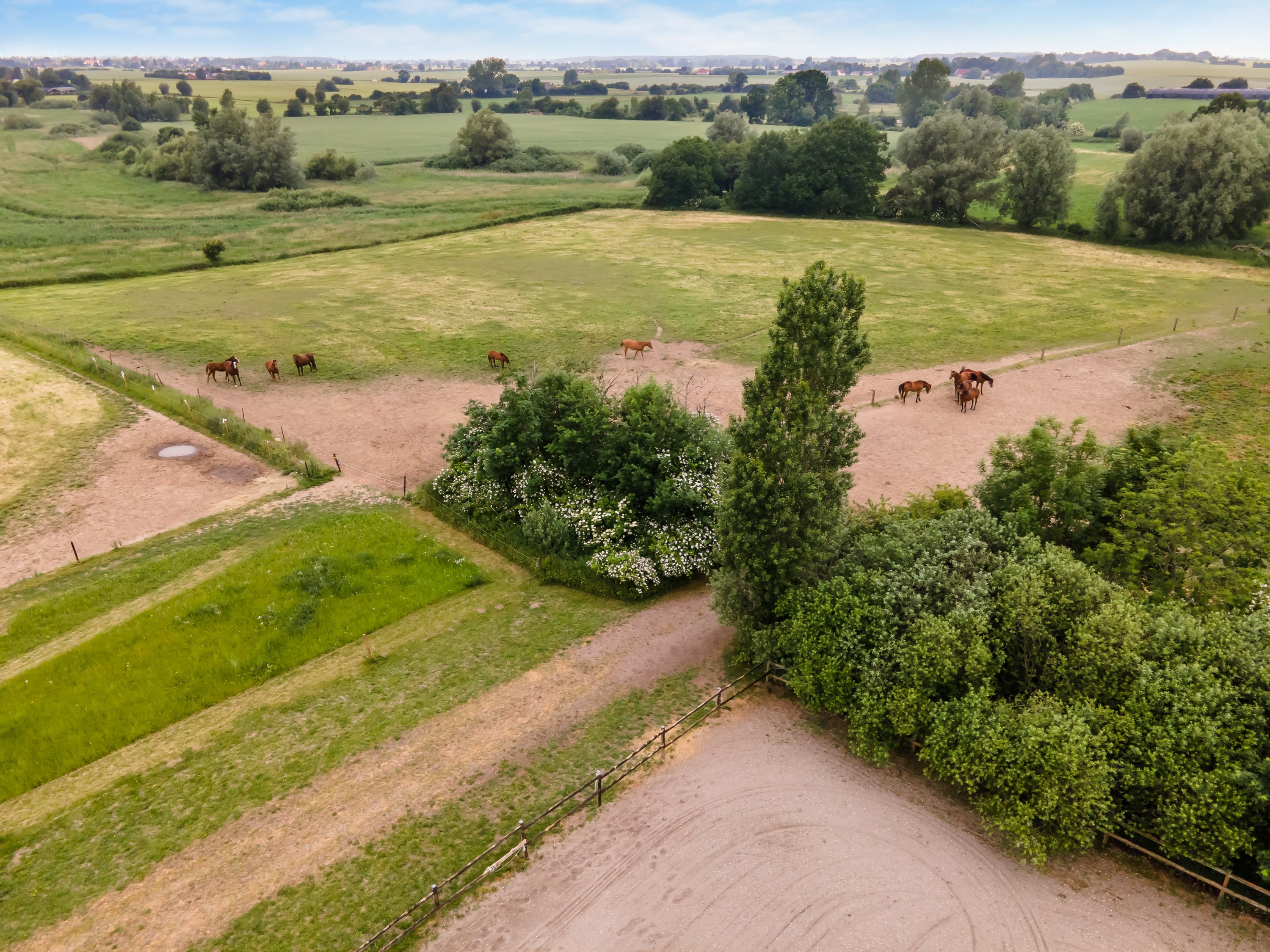 Fremhævet luftfoto billede i fuldskærmstilstand. Billede af Sørupvej 21, 4863 Eskilstrup