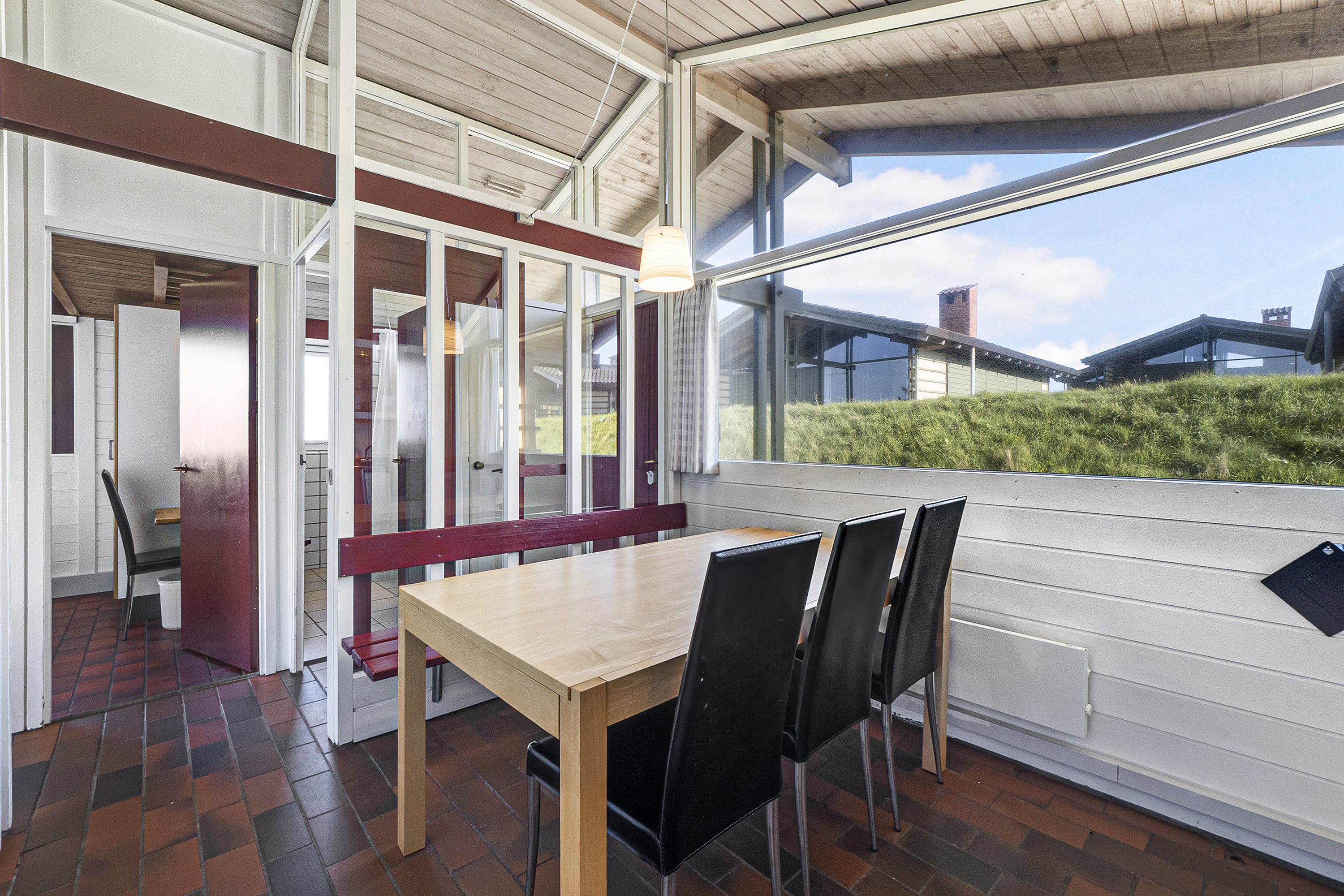 Fremhævet terrasse billede i fuldskærmstilstand. Billede af Solskinsvej 25, Vigsø, 7730 Hanstholm