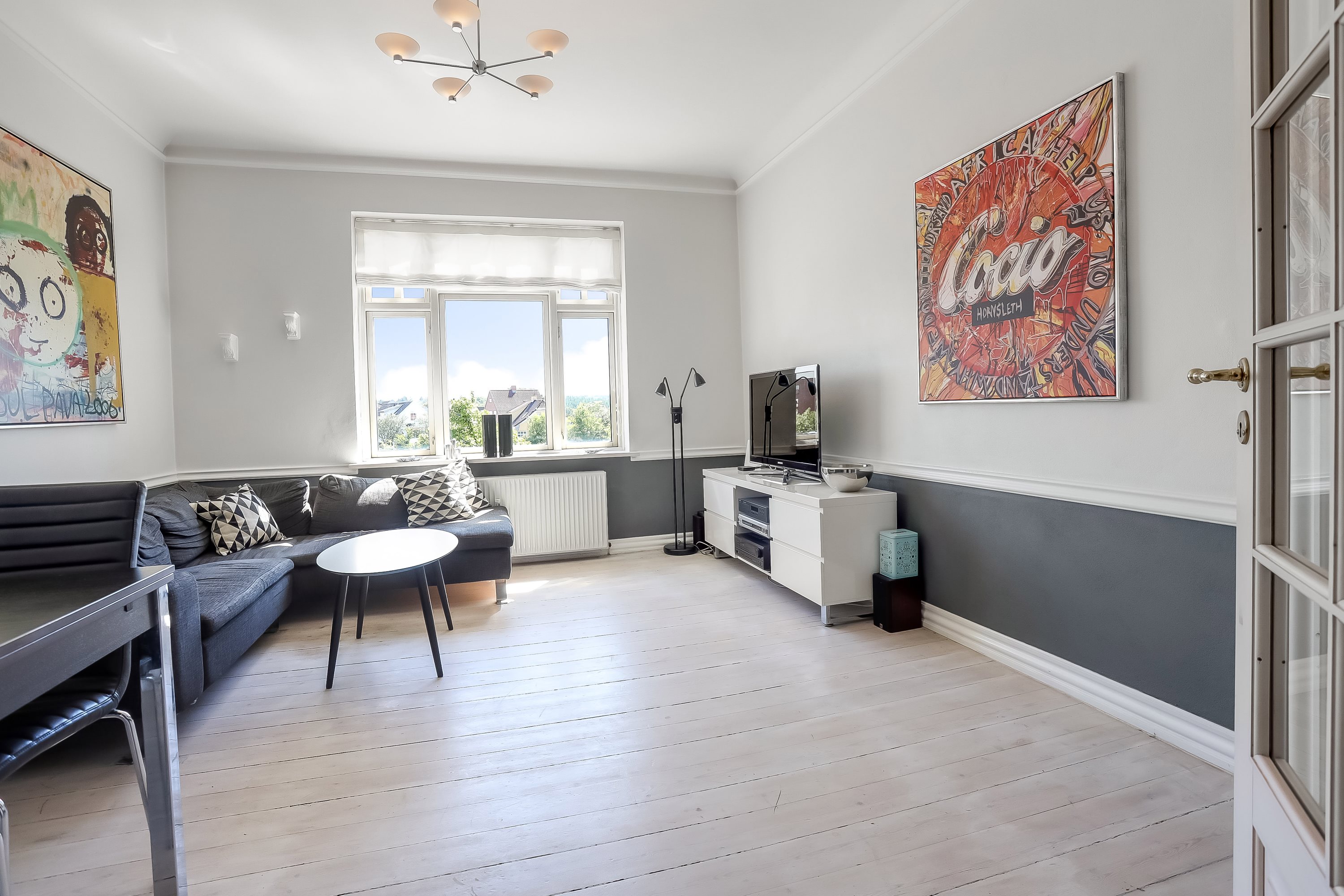 Fremhævet stue billede i fuldskærmstilstand. Billede af Drewsensvej 64, 1. th., Midtbyen, 8600 Silkeborg