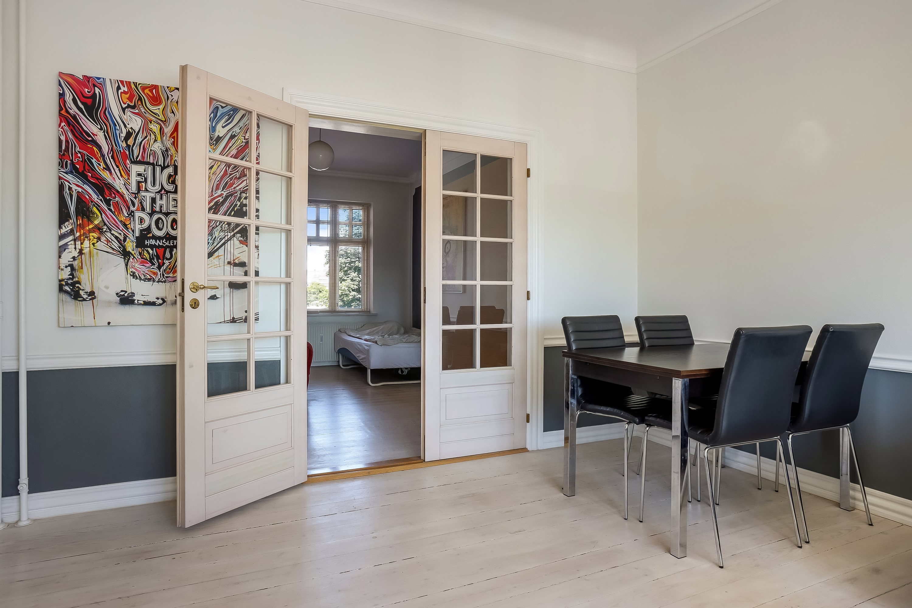 Fremhævet stue billede i fuldskærmstilstand. Billede af Drewsensvej 64, 1. th., Midtbyen, 8600 Silkeborg