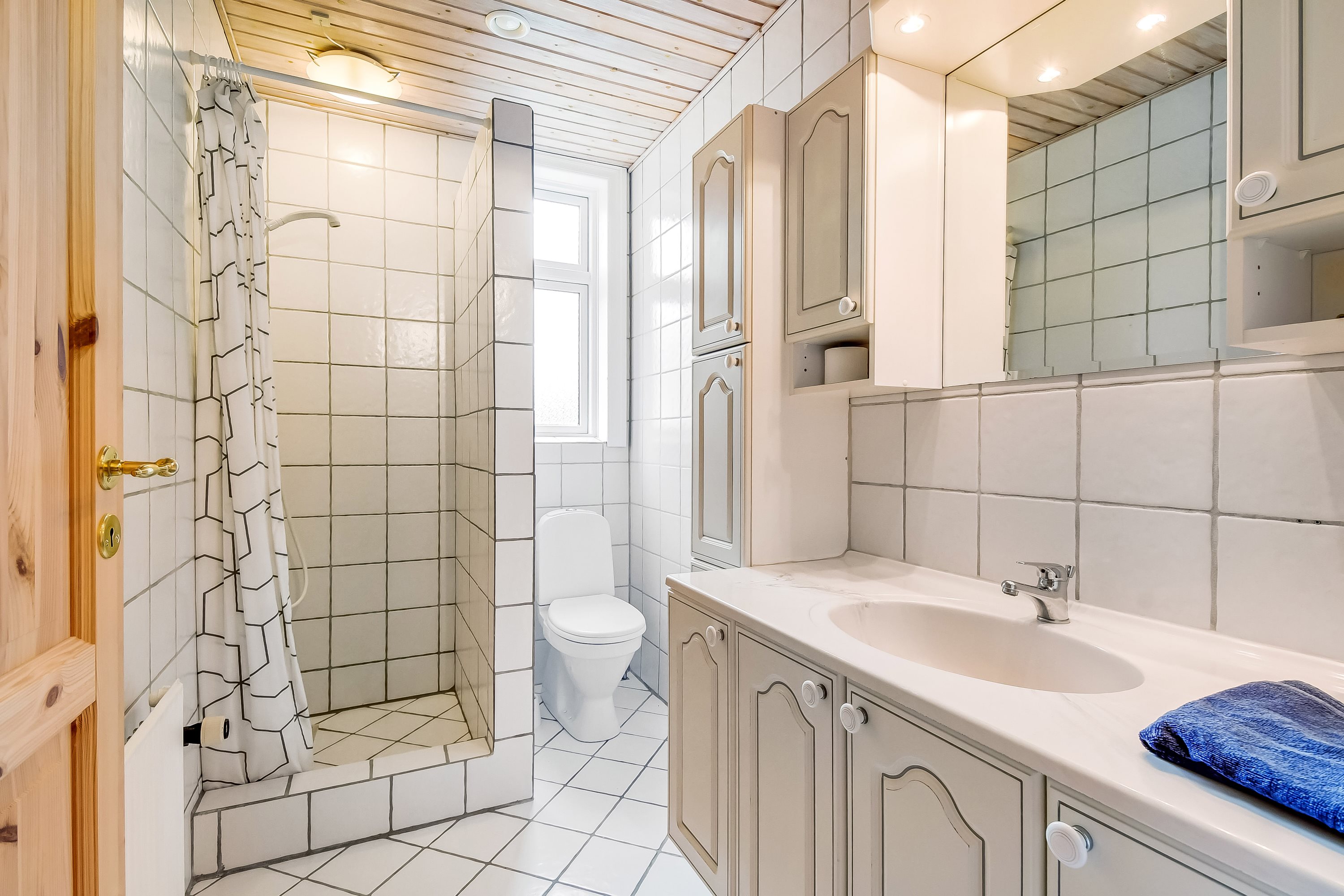 Fremhævet badeværelse billede i fuldskærmstilstand. Billede af Langgade 1, 7600 Struer