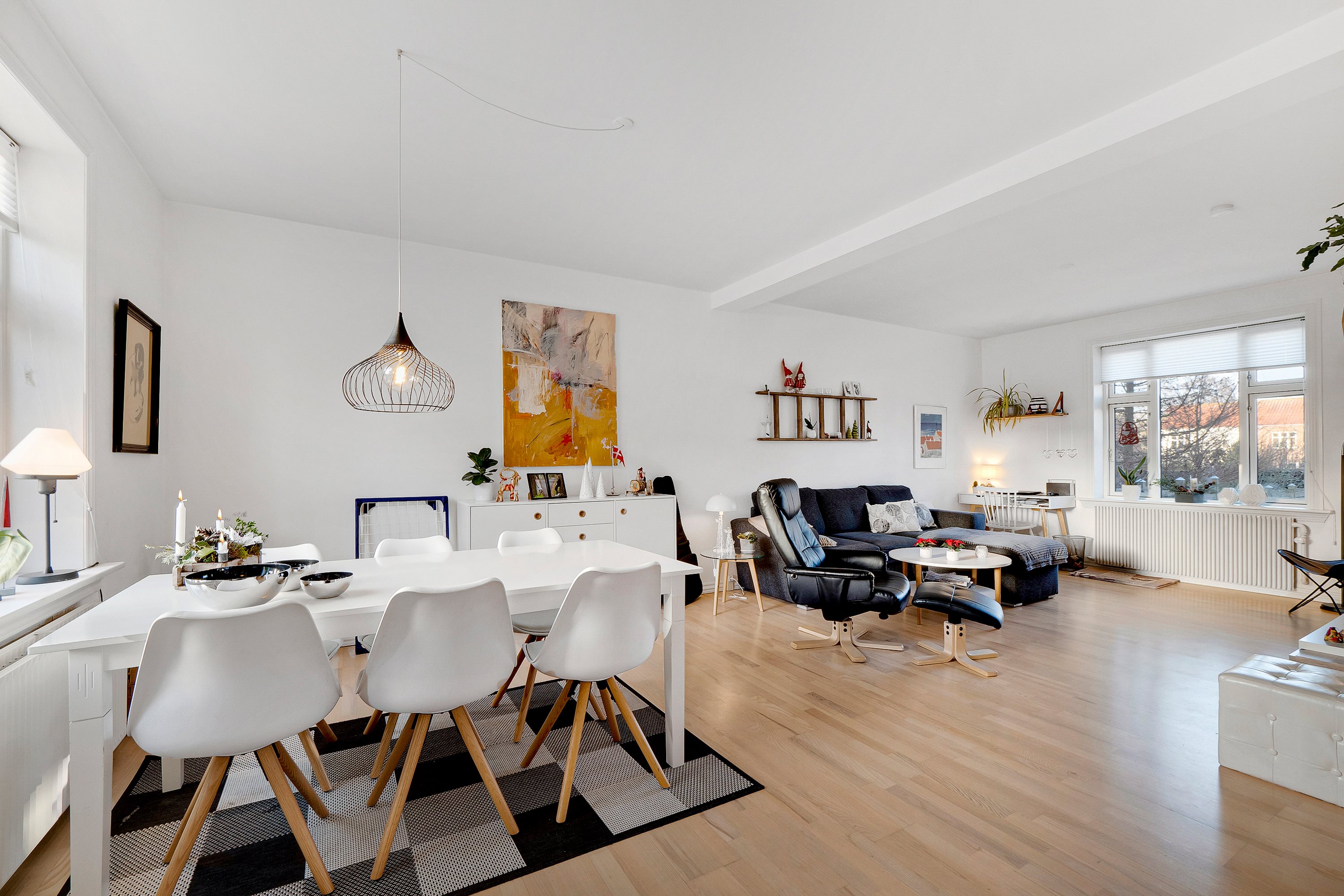 Fremhævet stue billede i fuldskærmstilstand. Billede af Klingenbergsgade 42, 7900 Nykøbing M