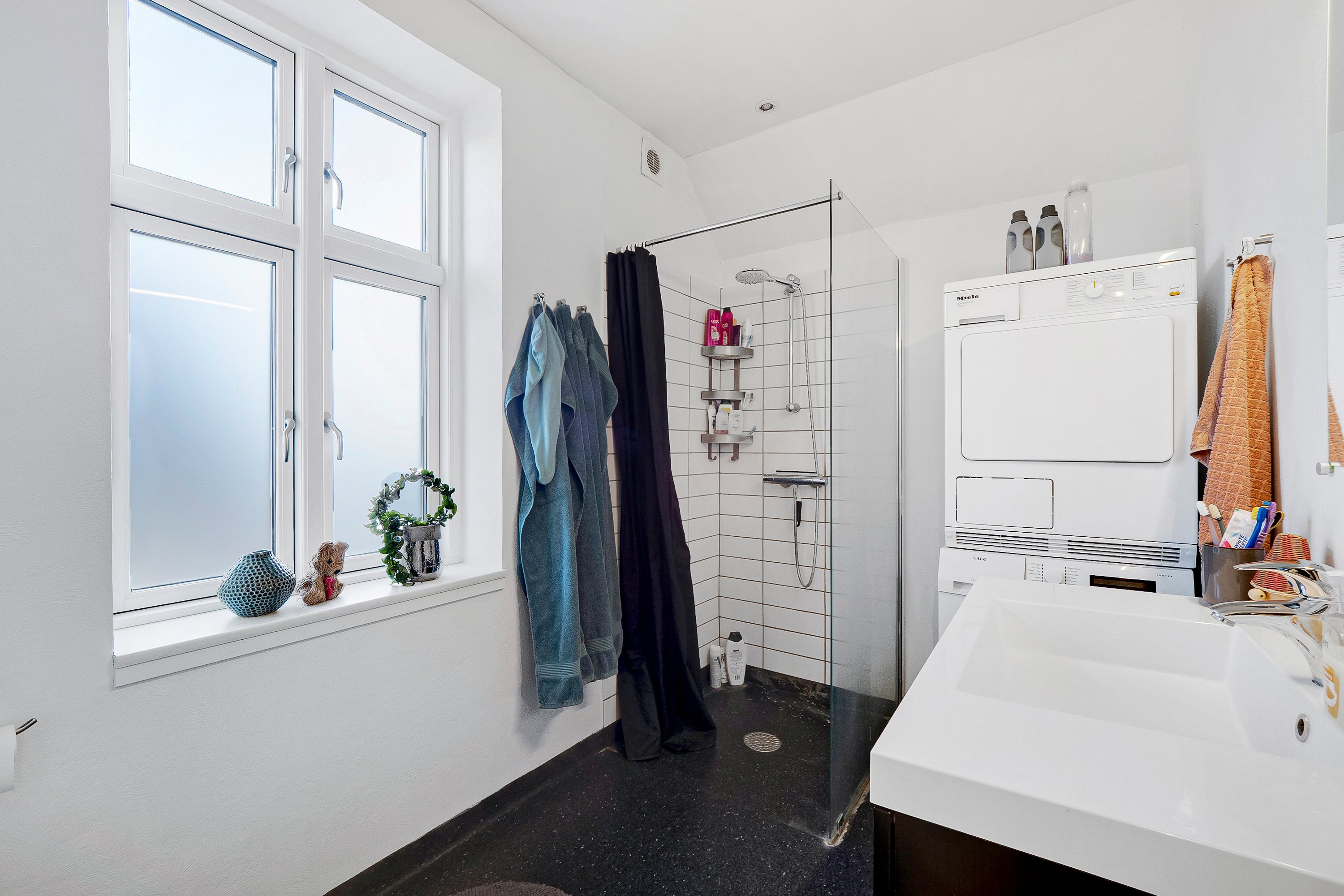 Fremhævet badeværelse billede i fuldskærmstilstand. Billede af Klingenbergsgade 42, 7900 Nykøbing M