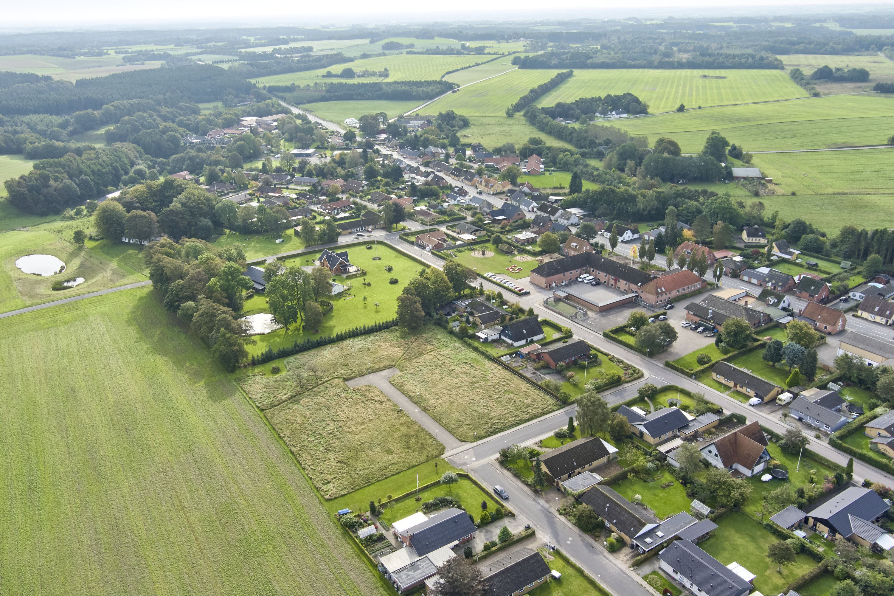 Fremhævet andet billede i fuldskærmstilstand. Billede af Kløvermarken 8, 8765 Klovborg