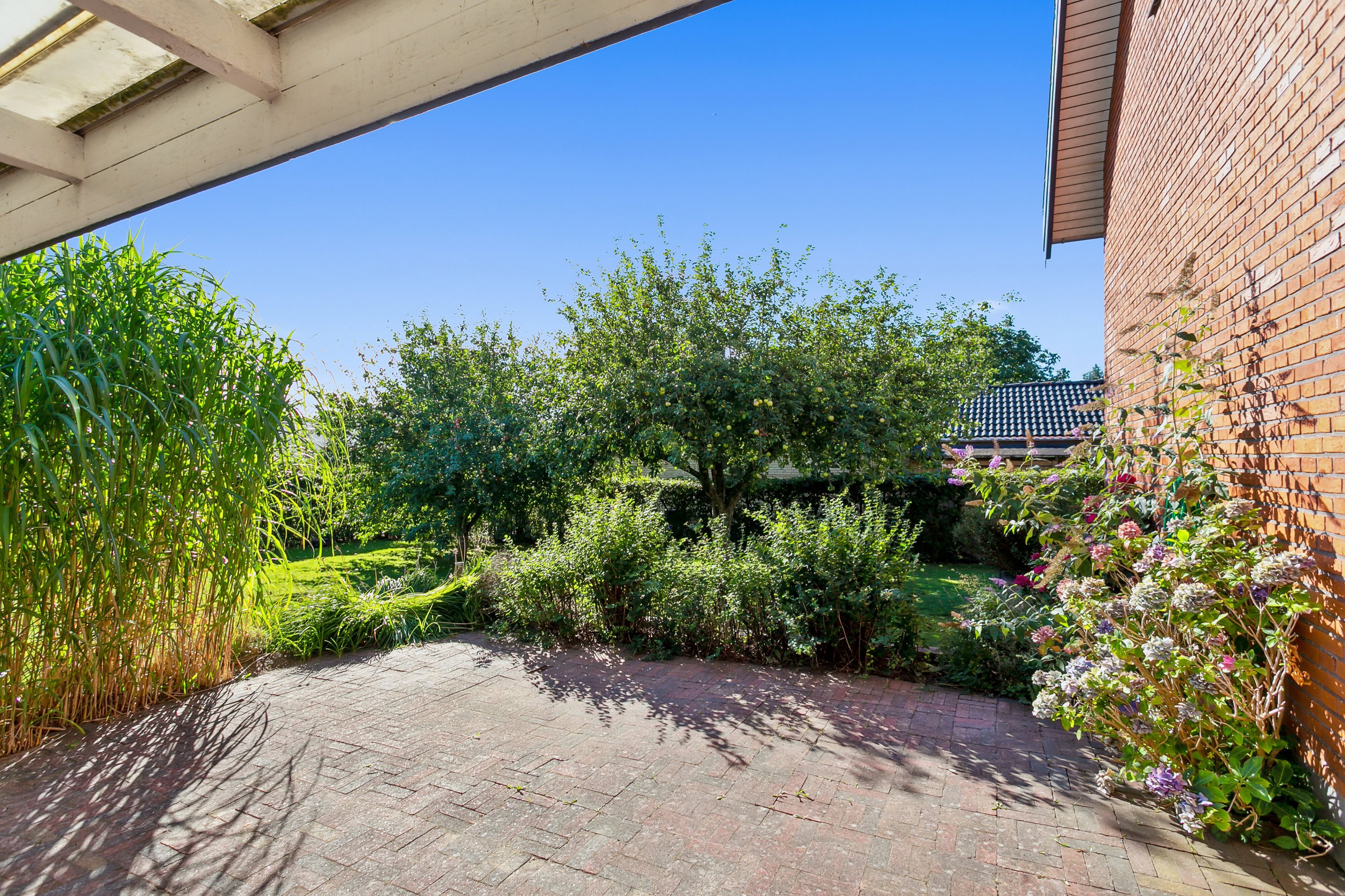 Fremhævet terrasse billede i fuldskærmstilstand. Billede af Ellensvej 2, 8220 Brabrand