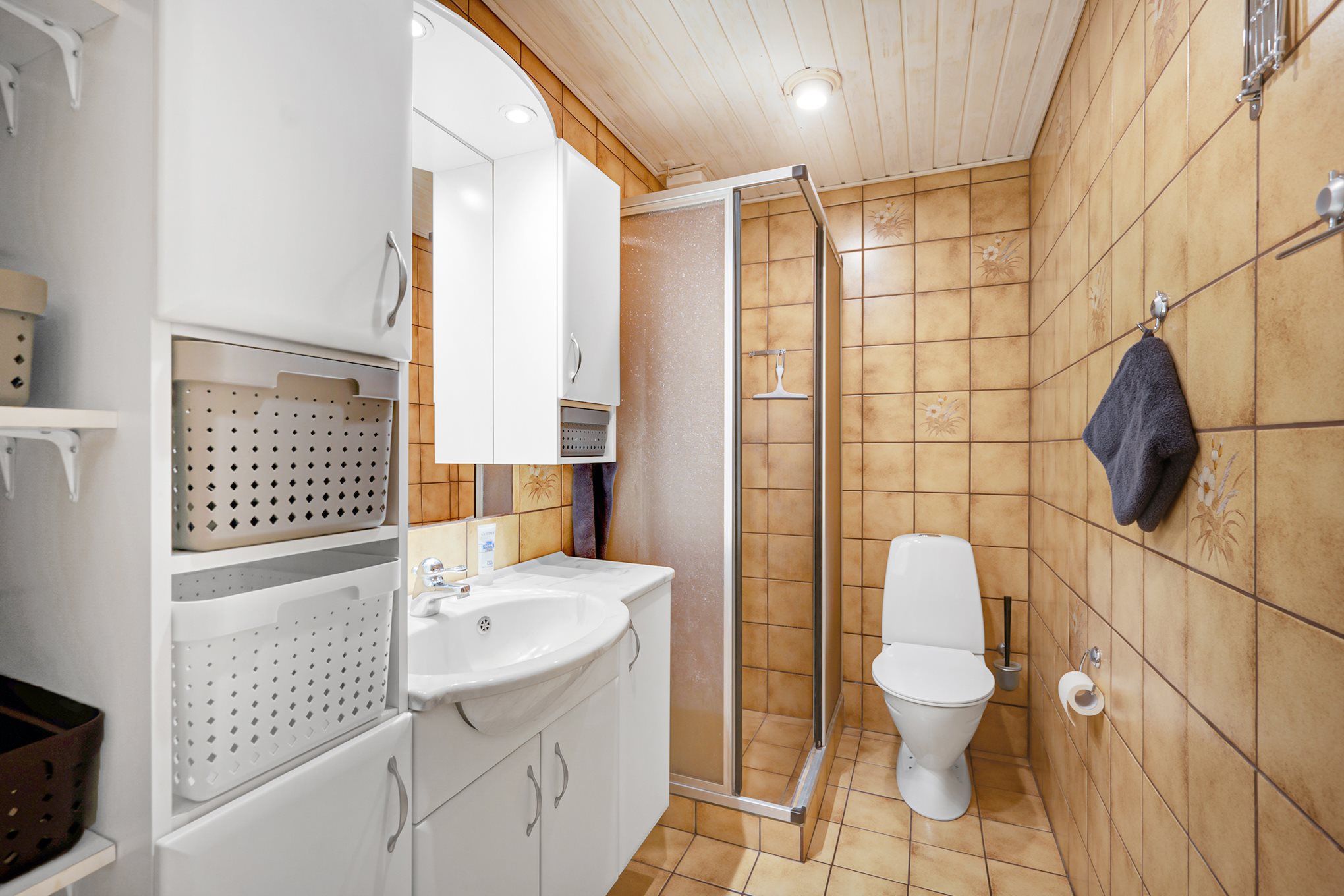 Fremhævet badeværelse billede i fuldskærmstilstand. Billede af Absalonsvej 1, 8960 Randers SØ