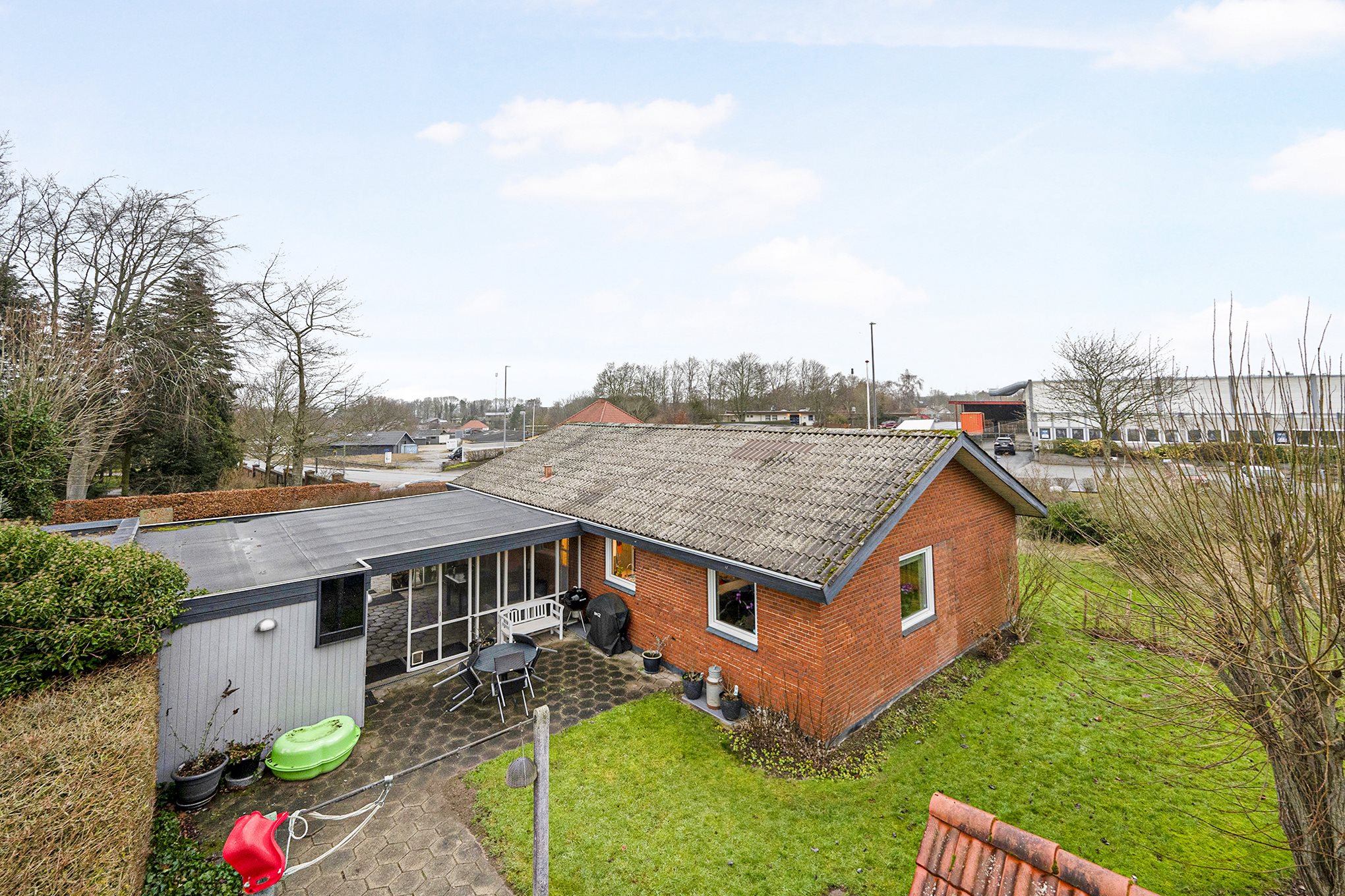 Fremhævet ejendommen billede i fuldskærmstilstand. Billede af Absalonsvej 1, 8960 Randers SØ